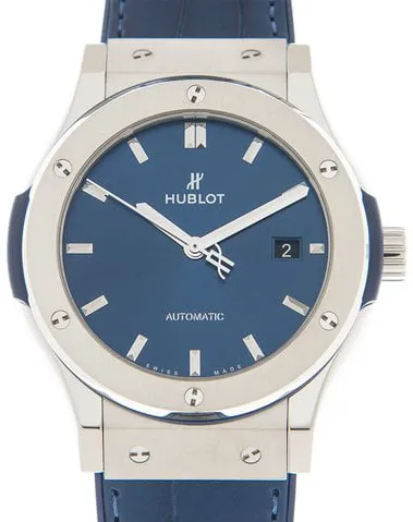 Hublot Classic Fusion Blue 565.NX.7170.LR 38mm Titanium Blue