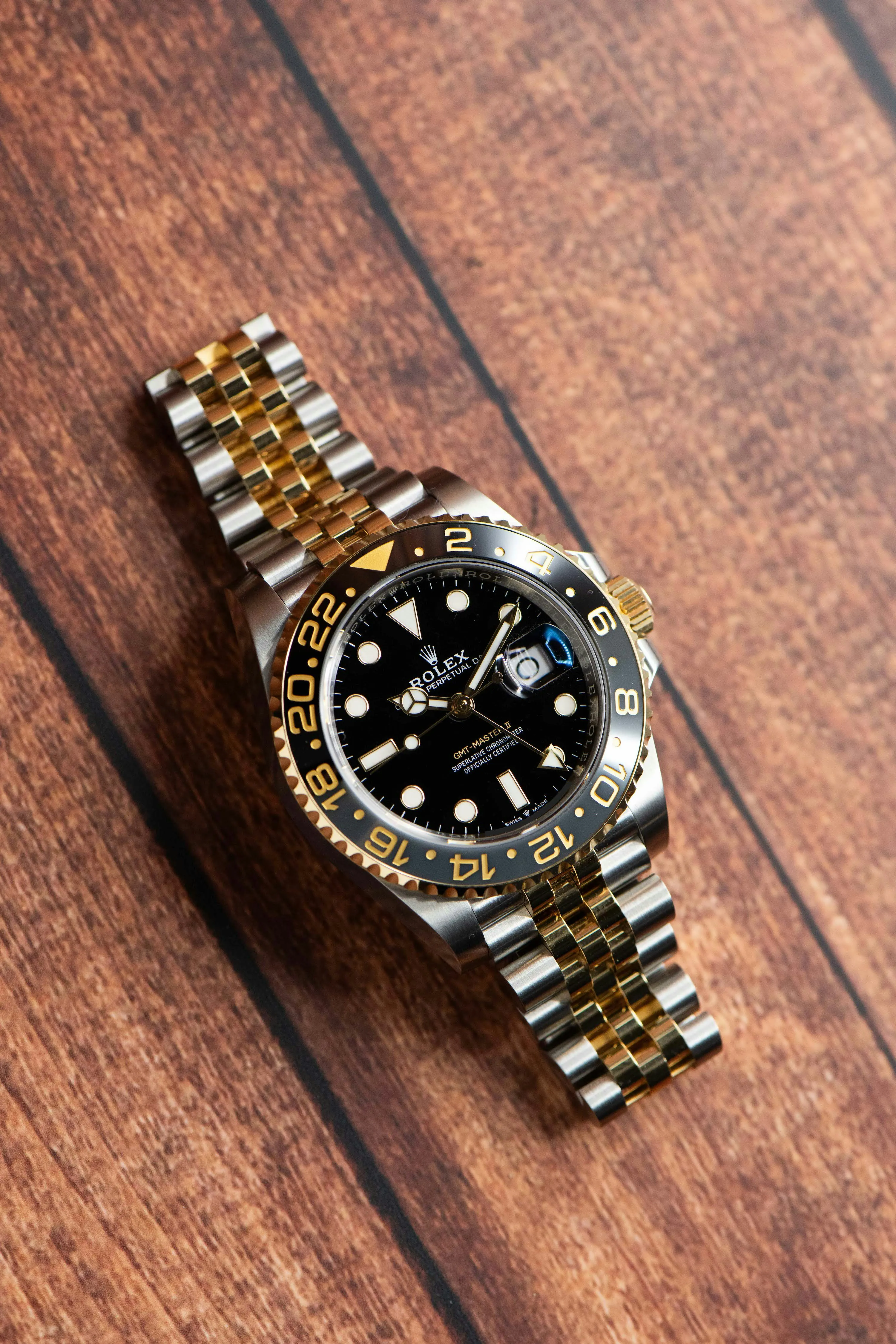 Rolex GMT-Master II 126713GRNR 40mm Yellow gold and Stainless steel Black 3