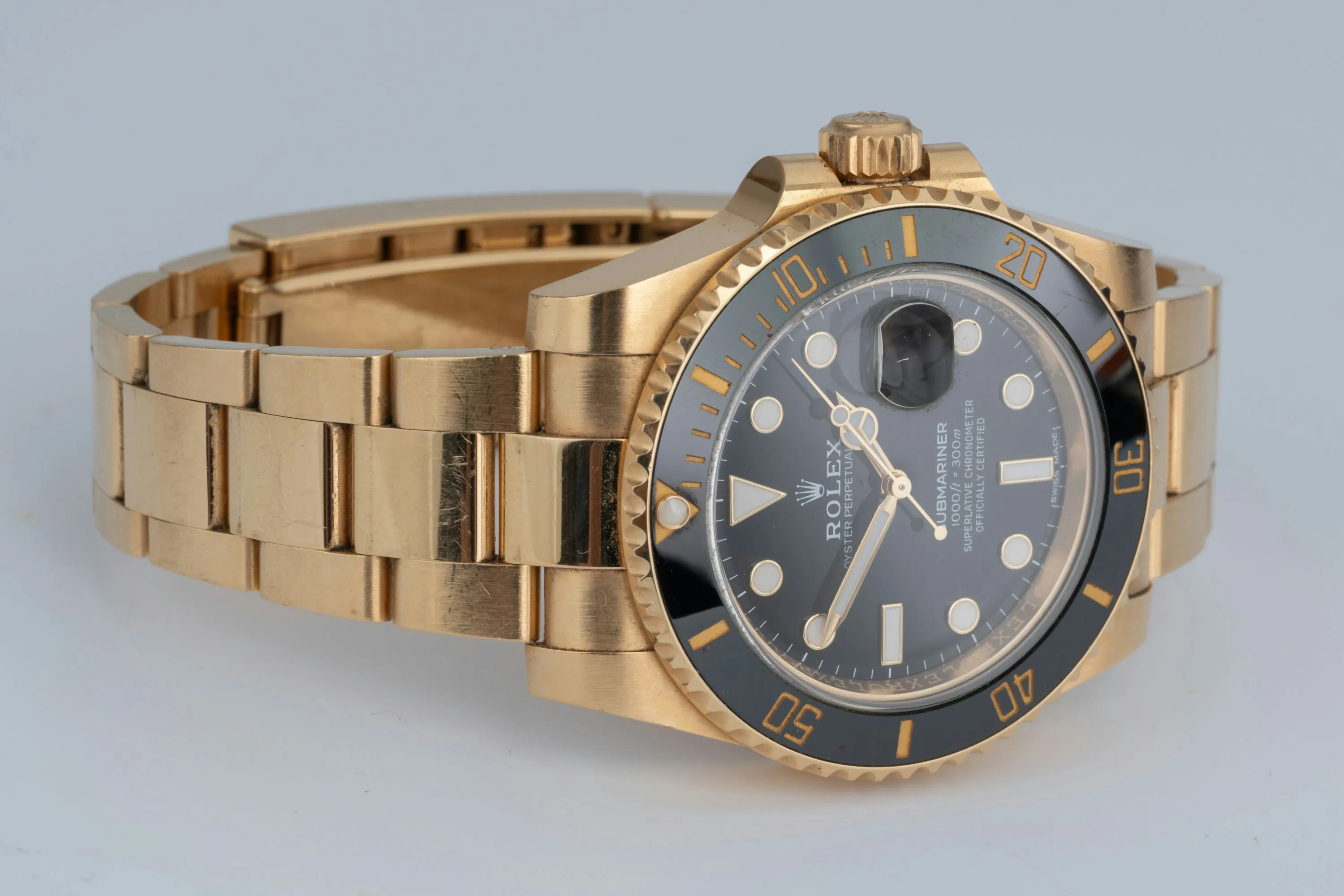 Rolex Submariner 116618LN 40mm Yellow gold Black 4