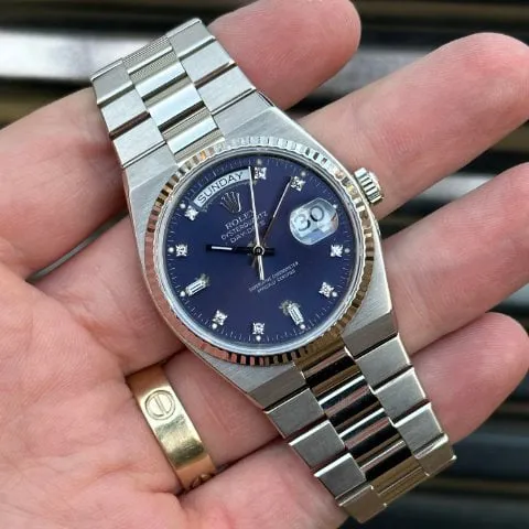 Rolex Day-Date Oysterquartz 19019 36mm White gold Blue