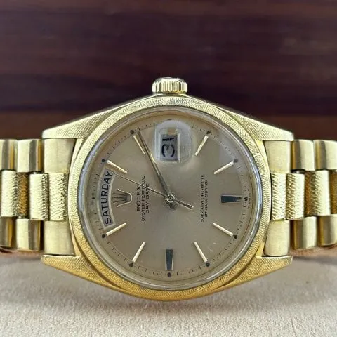 Rolex Day-Date 36 1806 36mm Yellow gold Black