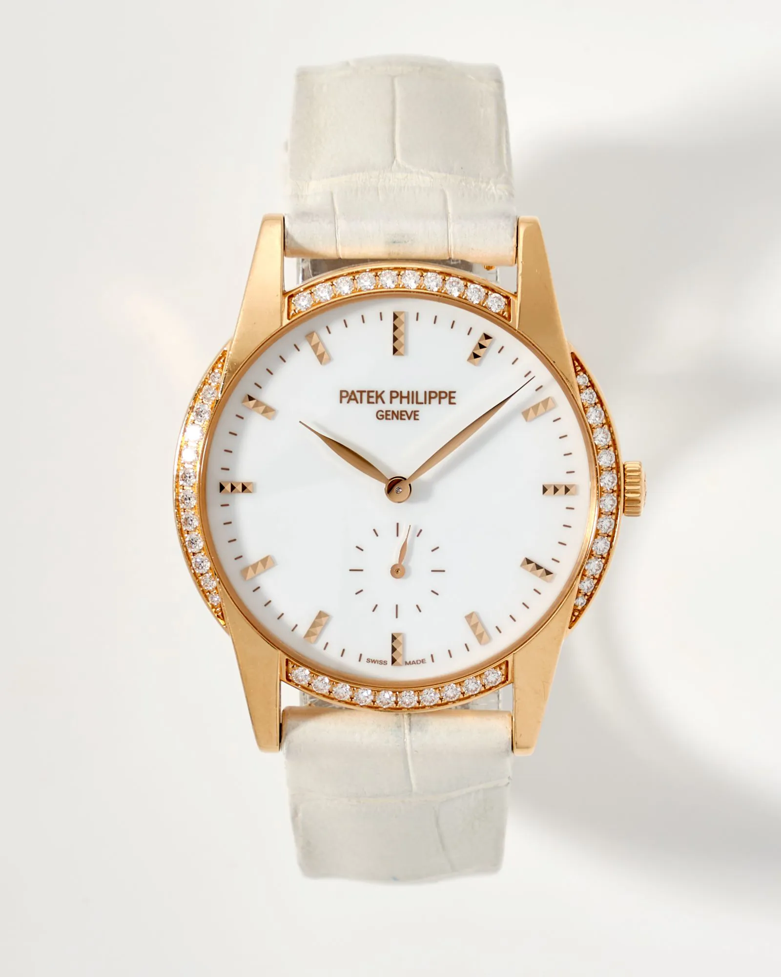 Patek Philippe Calatrava 7122/200R-001 33mm Rose gold and Diamond White 1