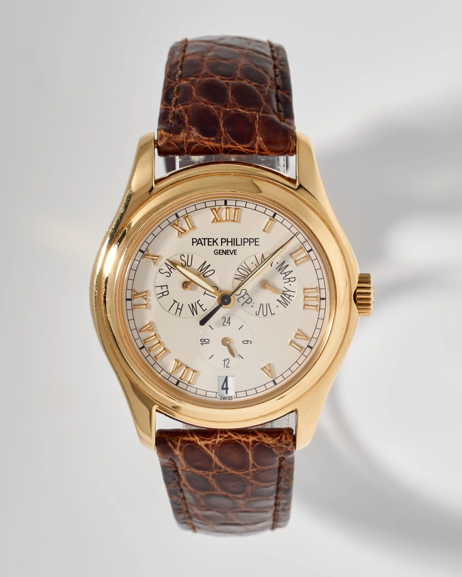 Patek Philippe Annual Calendar 5035J-001 37mm Yellow gold Cream 1