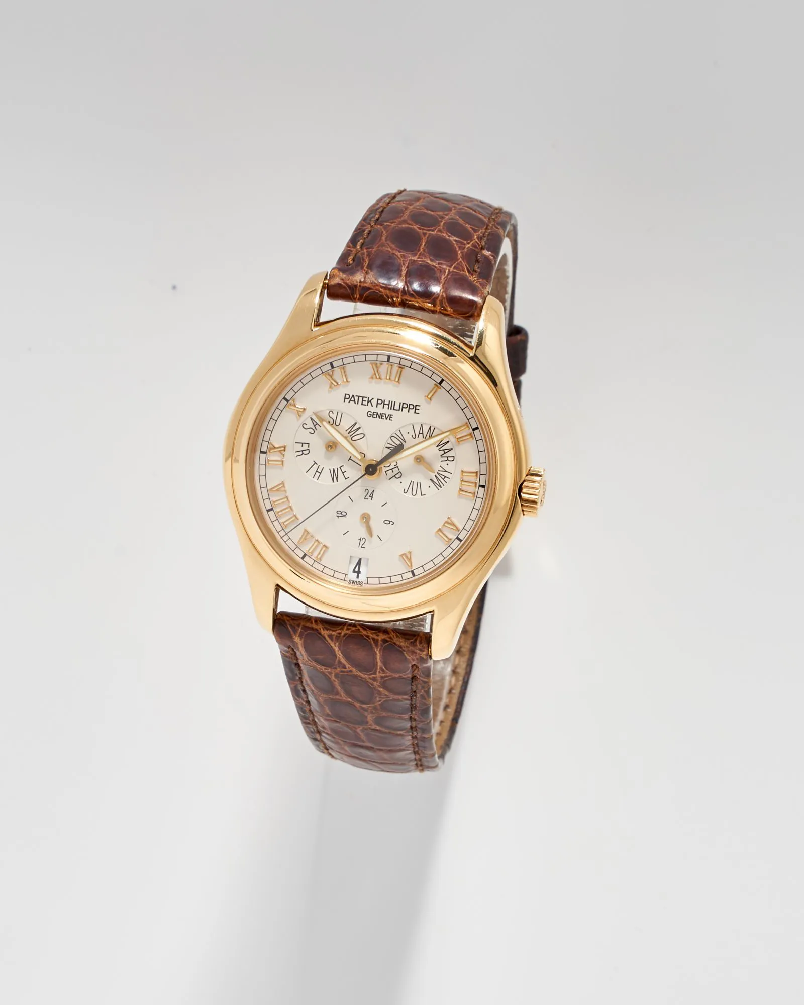 Patek Philippe Annual Calendar 5035J-001 37mm Yellow gold Cream 2