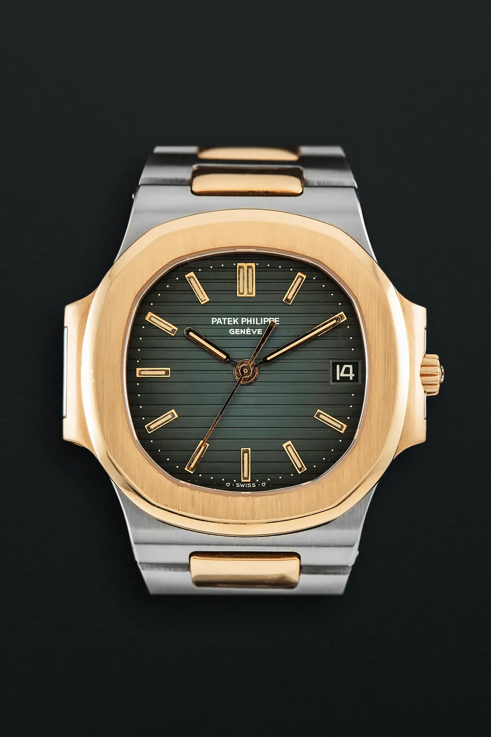 Patek Philippe Nautilus 3700/1 41mm Yellow gold and Stainless steel