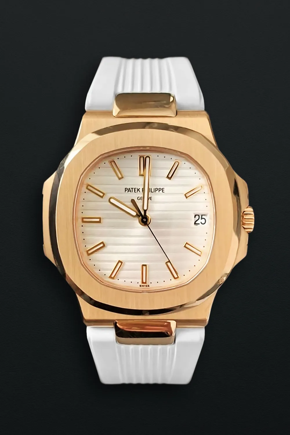 Patek Philippe Nautilus 5711J 40mm Yellow gold White