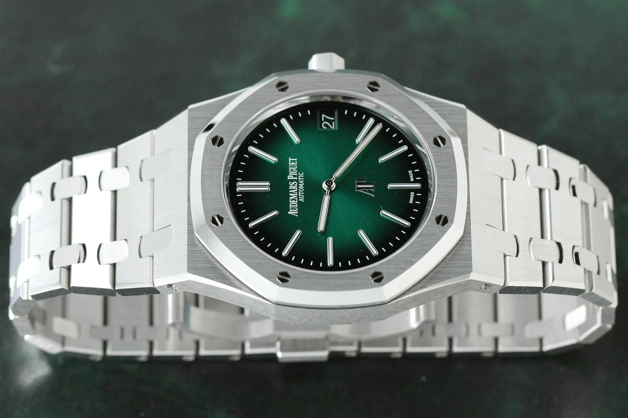 Audemars Piguet Royal Oak Jumbo 16202PT.OO.1240PT.01 39mm Platinum Green 18