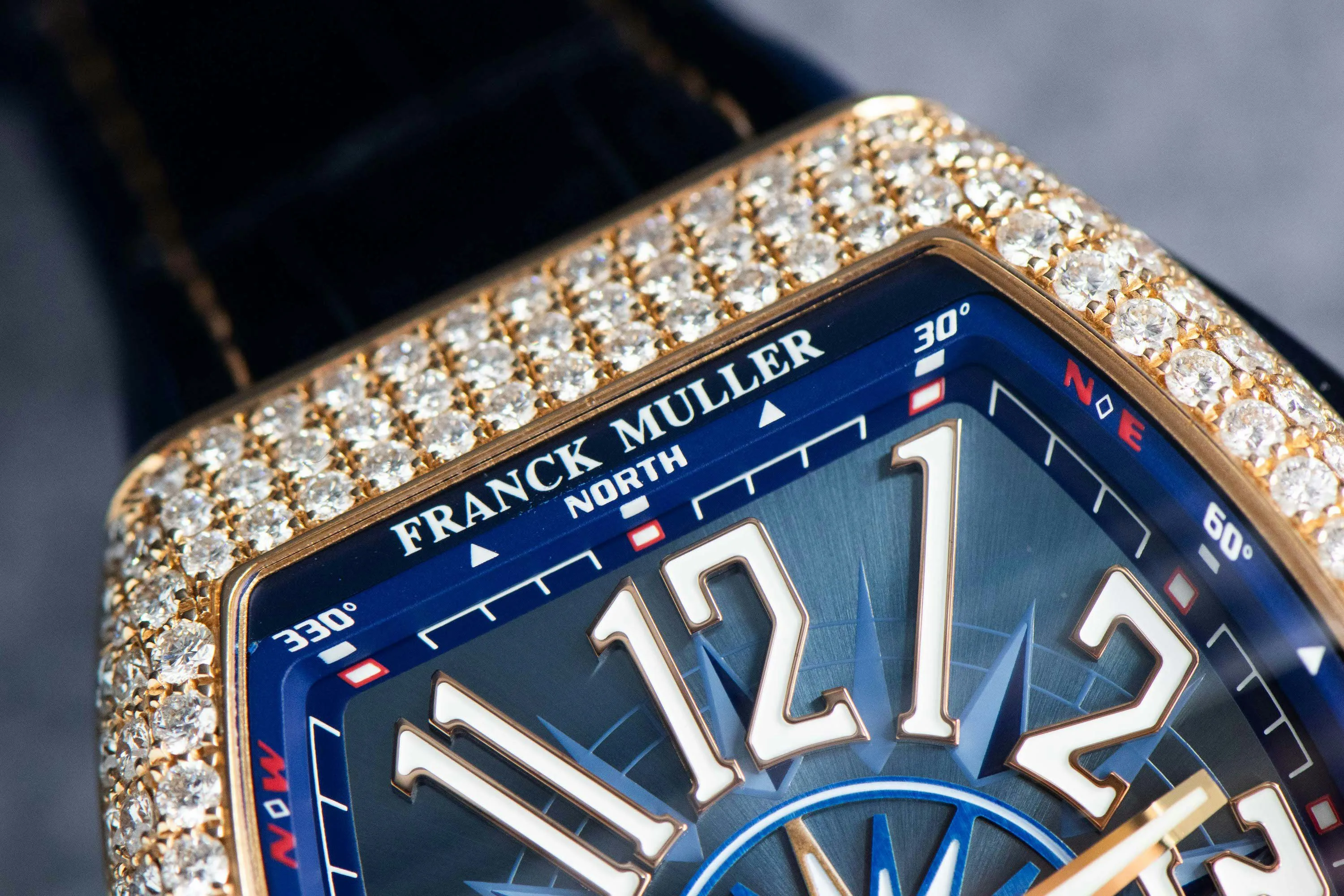 Franck Muller Vanguard V 45 SC DT 44mm Rose gold and Diamond Blue 16