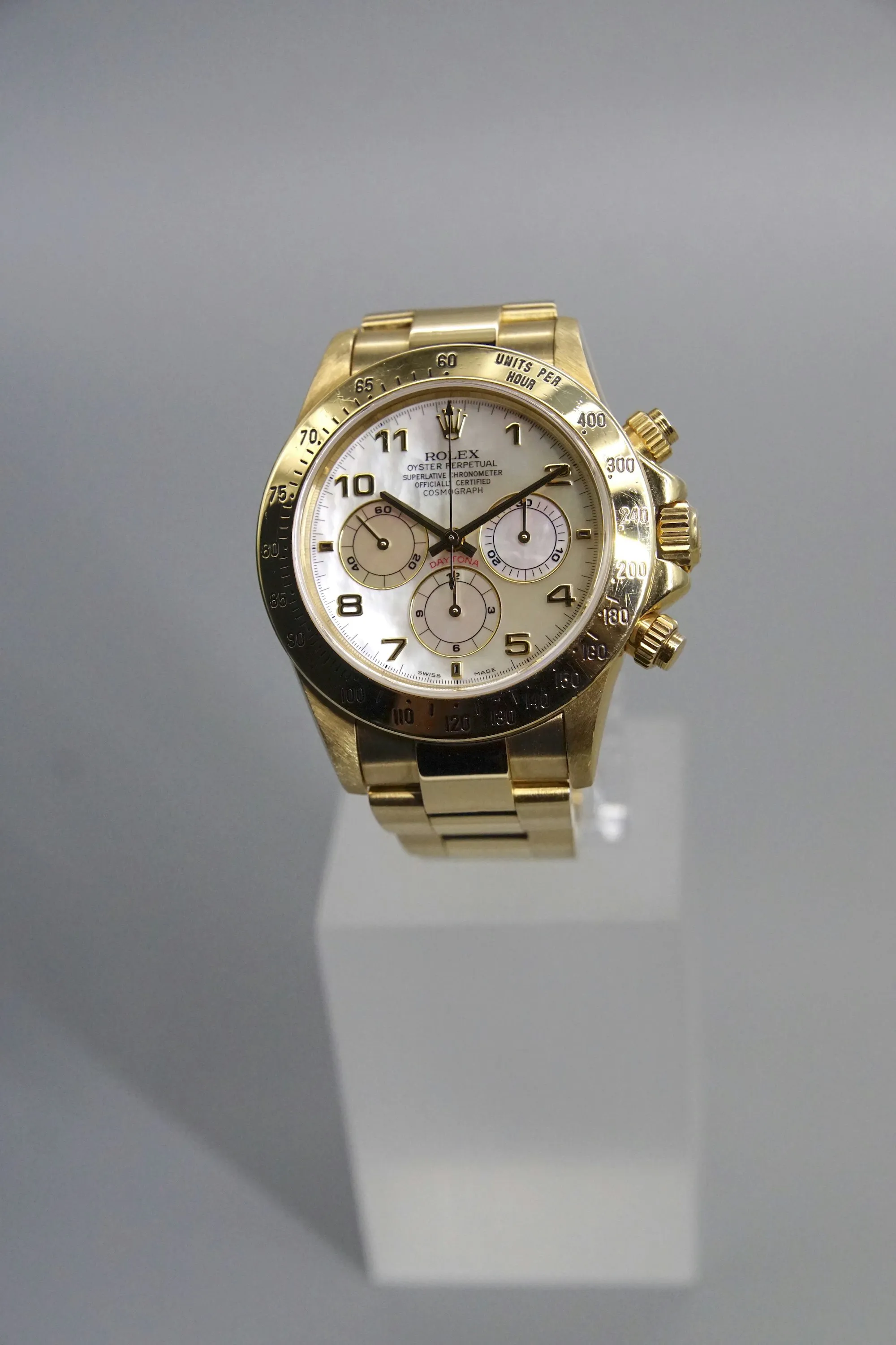 Rolex Daytona 16528 40mm Yellow gold Mother-of-pearl 5