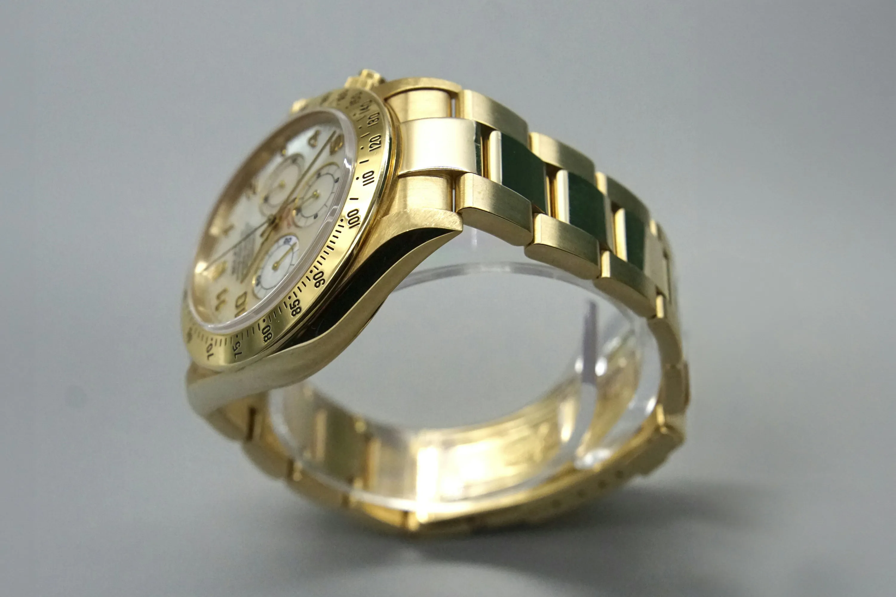 Rolex Daytona 16528 40mm Yellow gold Mother-of-pearl 14