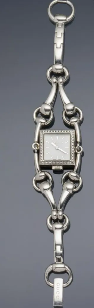 Gucci Signoria 17mm Stainless steel and Diamond White