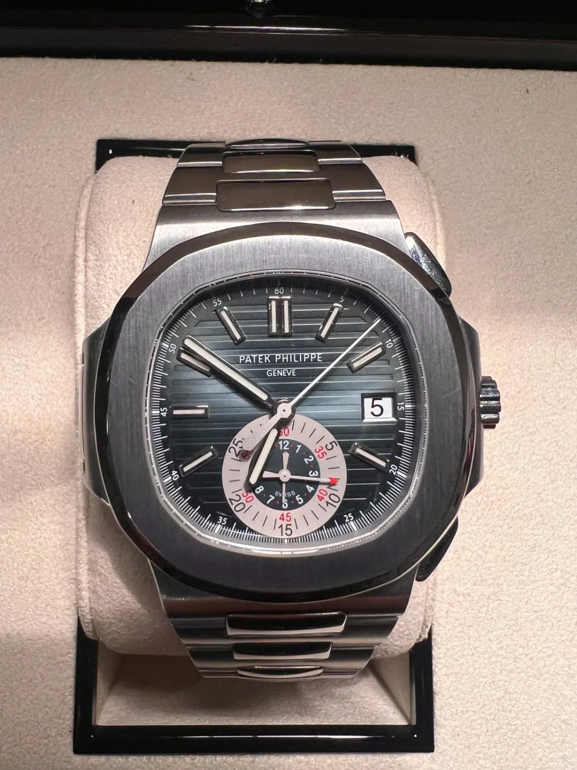 Patek Philippe Nautilus 5980/1A-001 40.5mm Stainless steel Blue