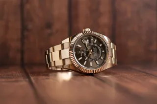 Rolex Sky-Dweller 326935 Rose gold Brown