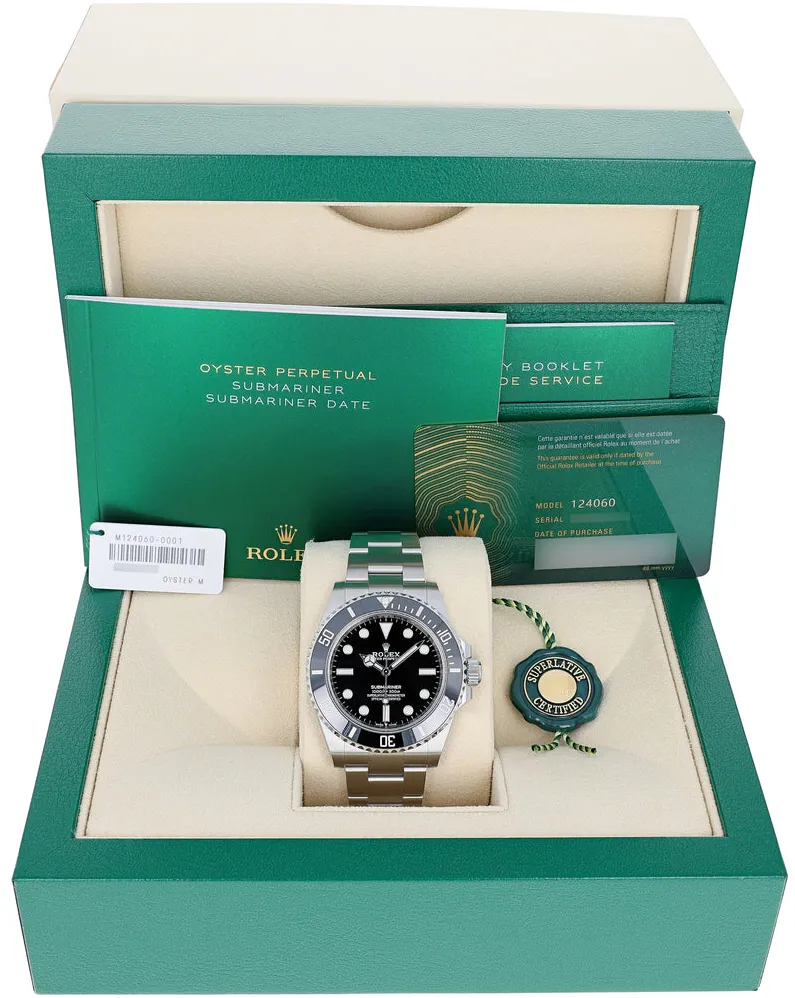 Rolex Submariner 124060-0001 41mm Oystersteel Black 1