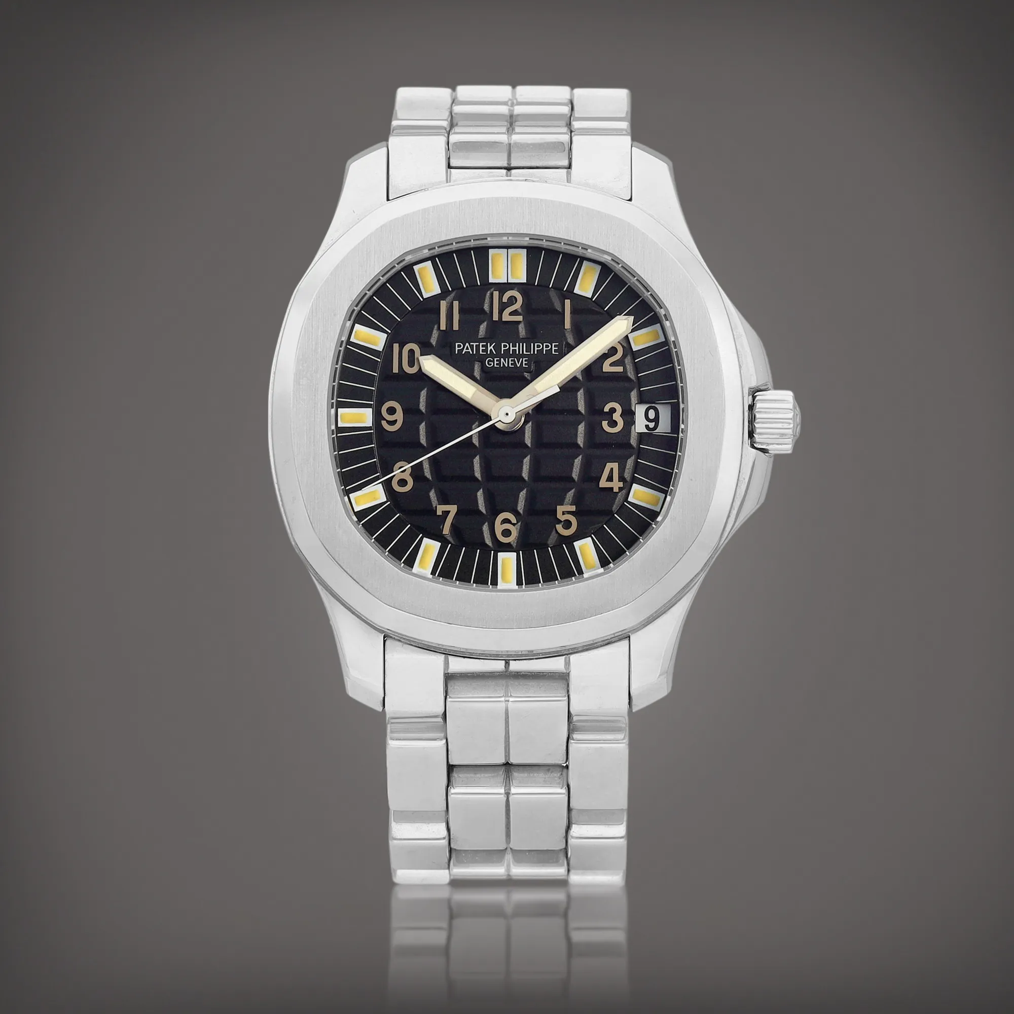 Patek Philippe Aquanaut 5065 38mm Stainless steel Black