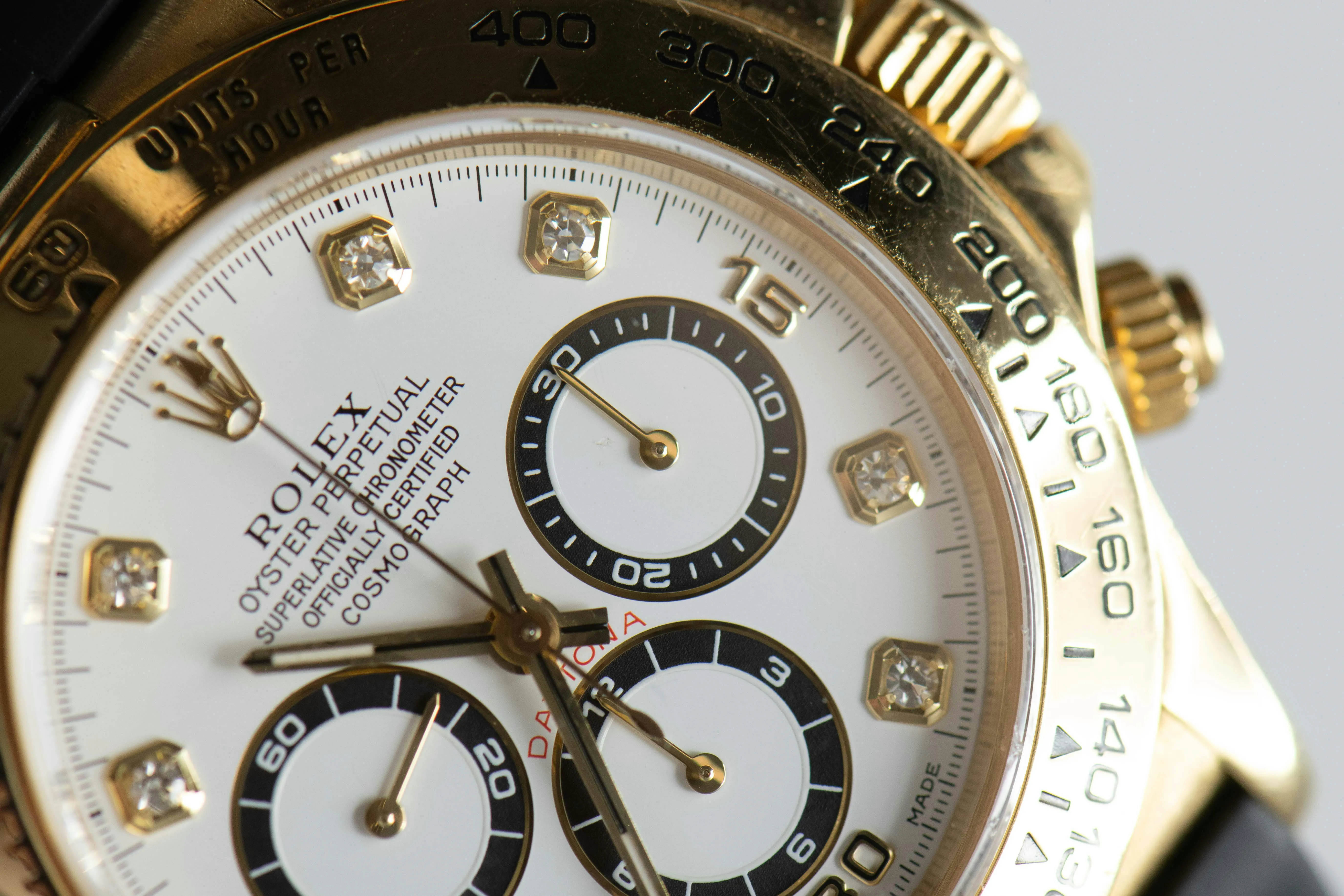 Rolex Daytona 16518 40mm Yellow gold White 2