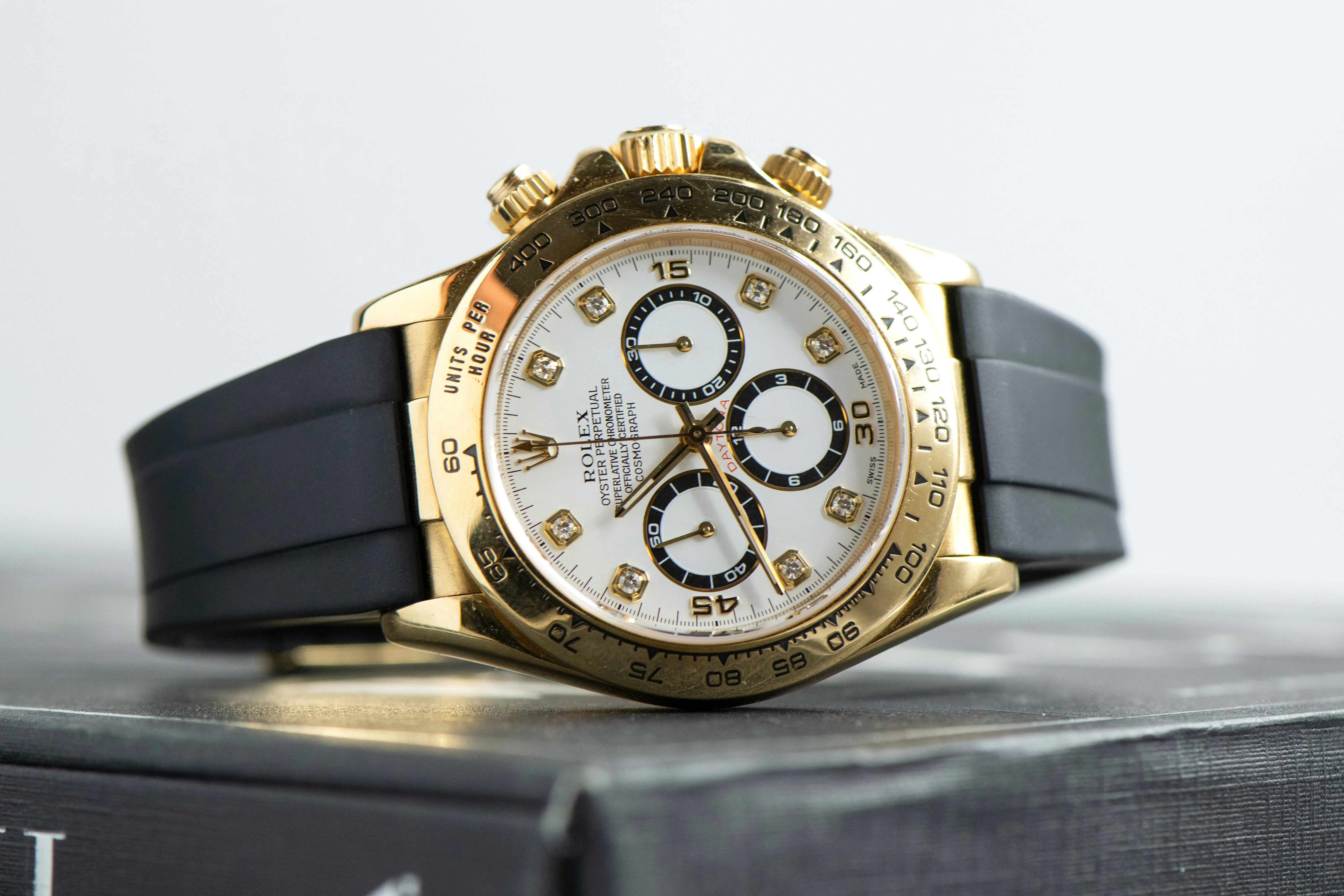 Rolex Daytona 16518 40mm Yellow gold White 17