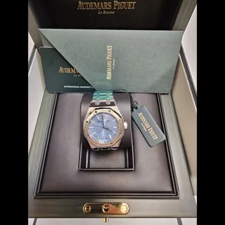 Audemars Piguet Royal Oak 37 15550ST.OO.1356ST.08 Stainless steel Light blue