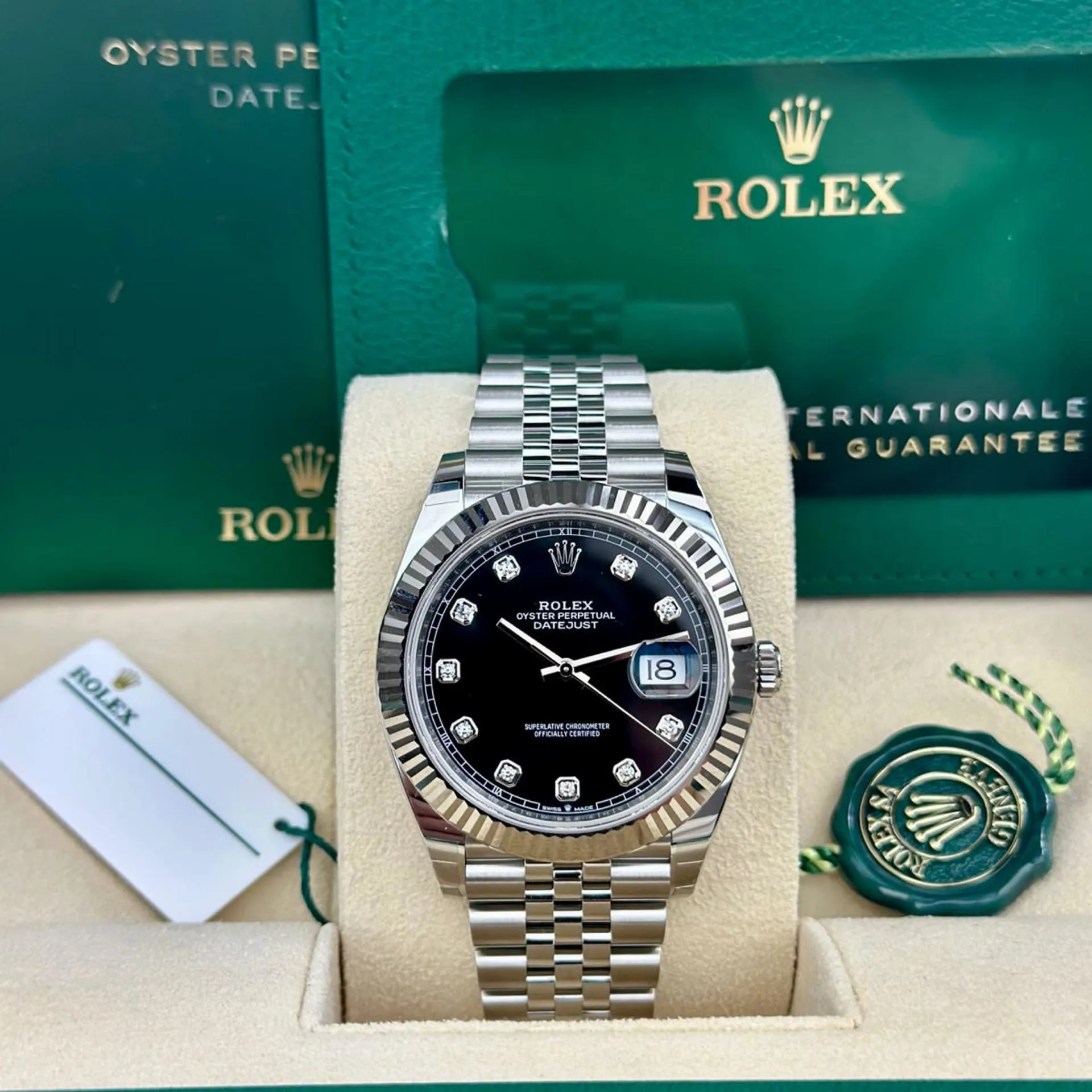 Rolex Datejust 41 126334-0012 41mm White gold and Oystersteel Black