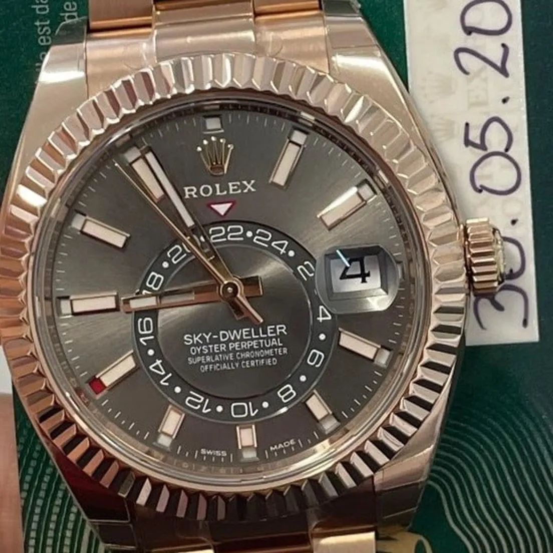 Rolex Sky-Dweller 326935-0007 42mm Rose gold Gray