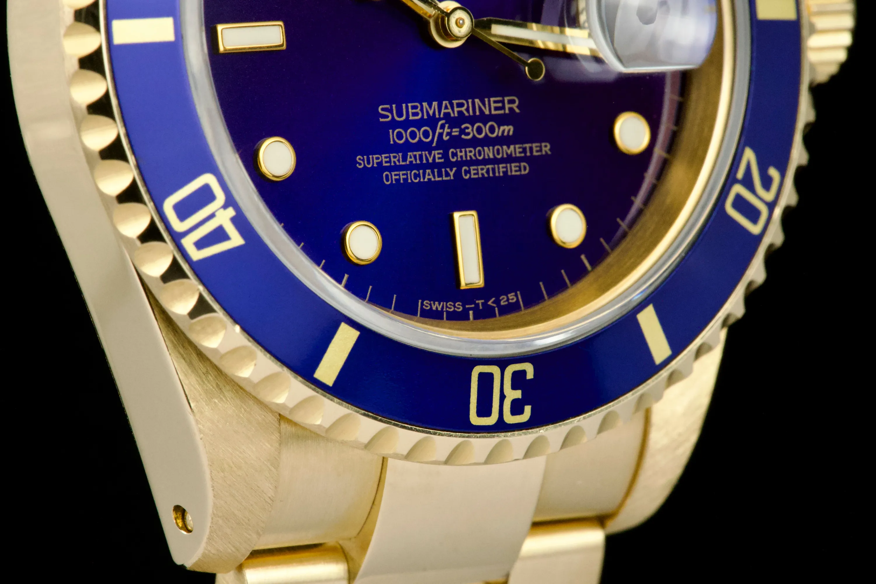 Rolex Submariner 16618 40mm Yellow gold 3