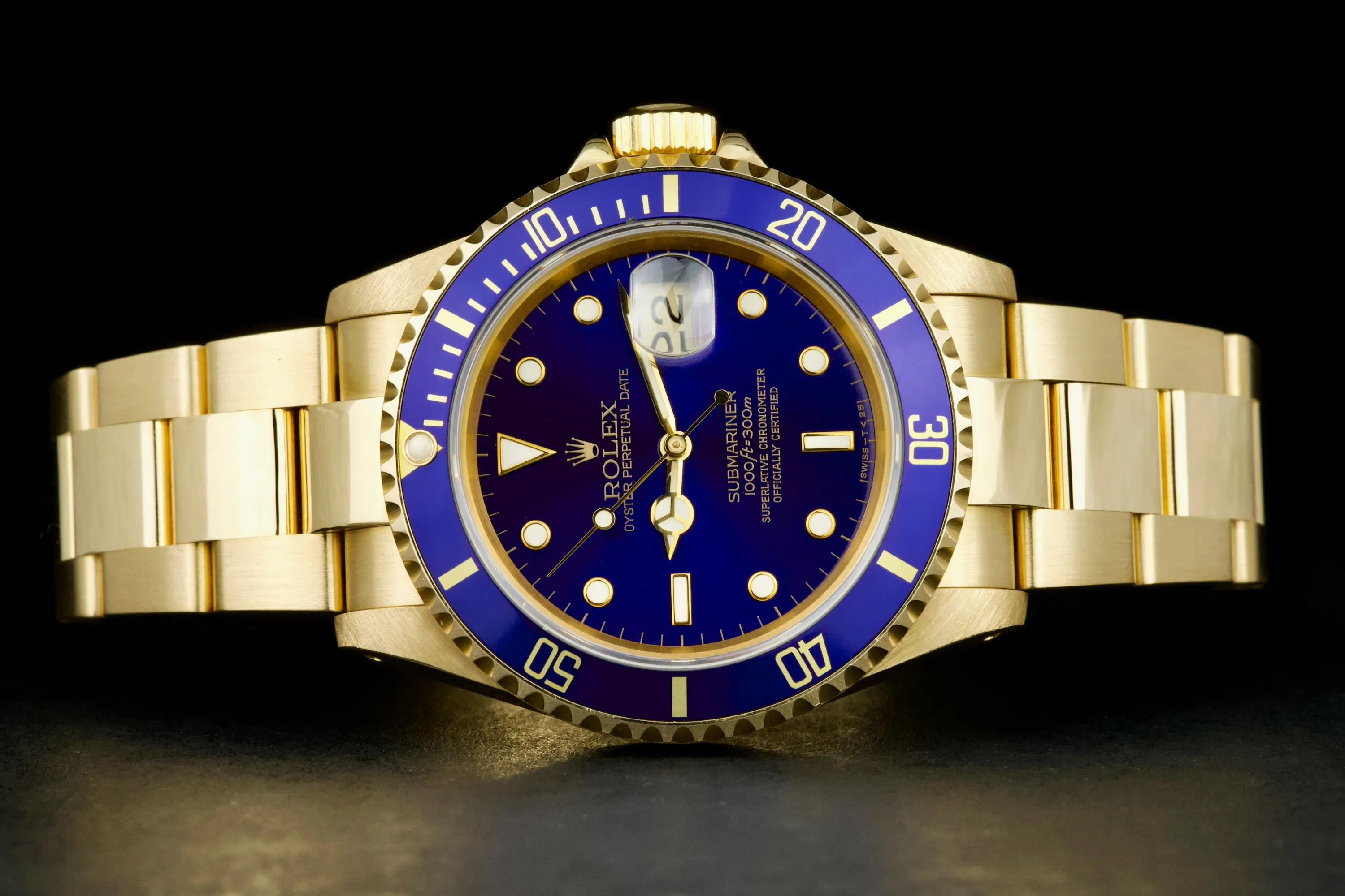 Rolex Submariner 16618 40mm Yellow gold 13