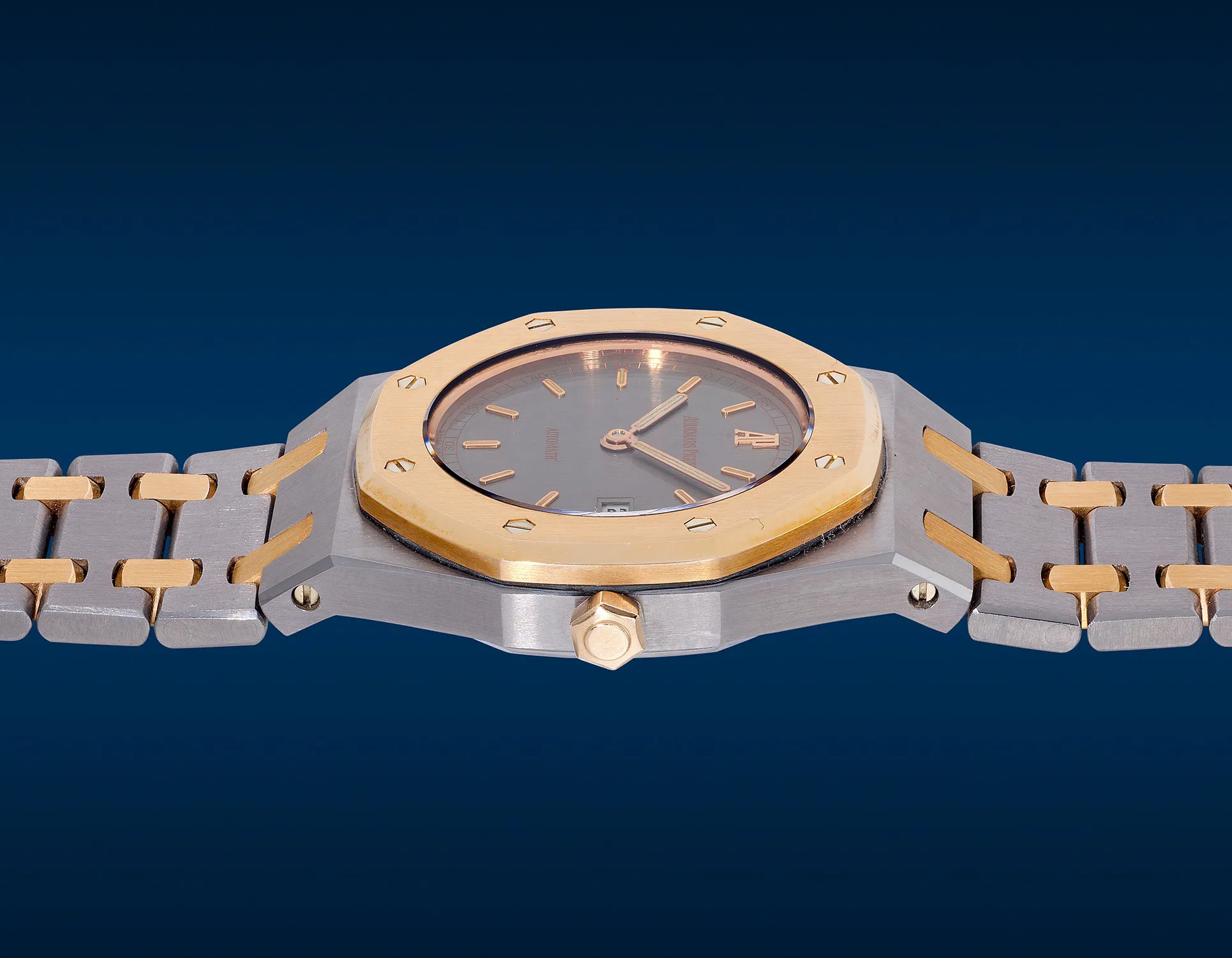 Audemars Piguet Royal Oak 14470TR.O.0902TR.01 30mm Rose gold and Tantalum Gray 3