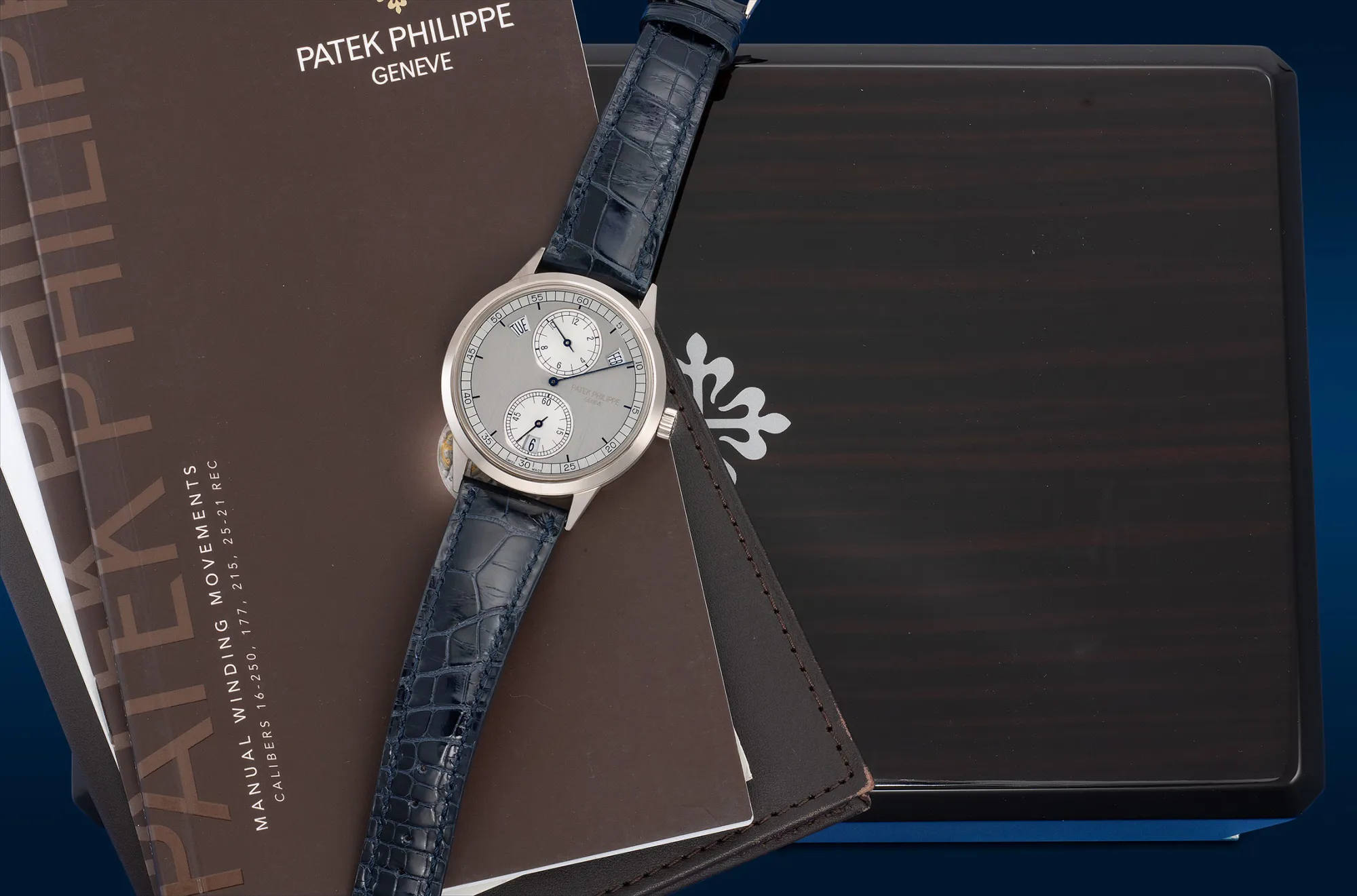 Patek Philippe Annual Calendar Regulator 5235G-001 40.5mm White gold Silver 1