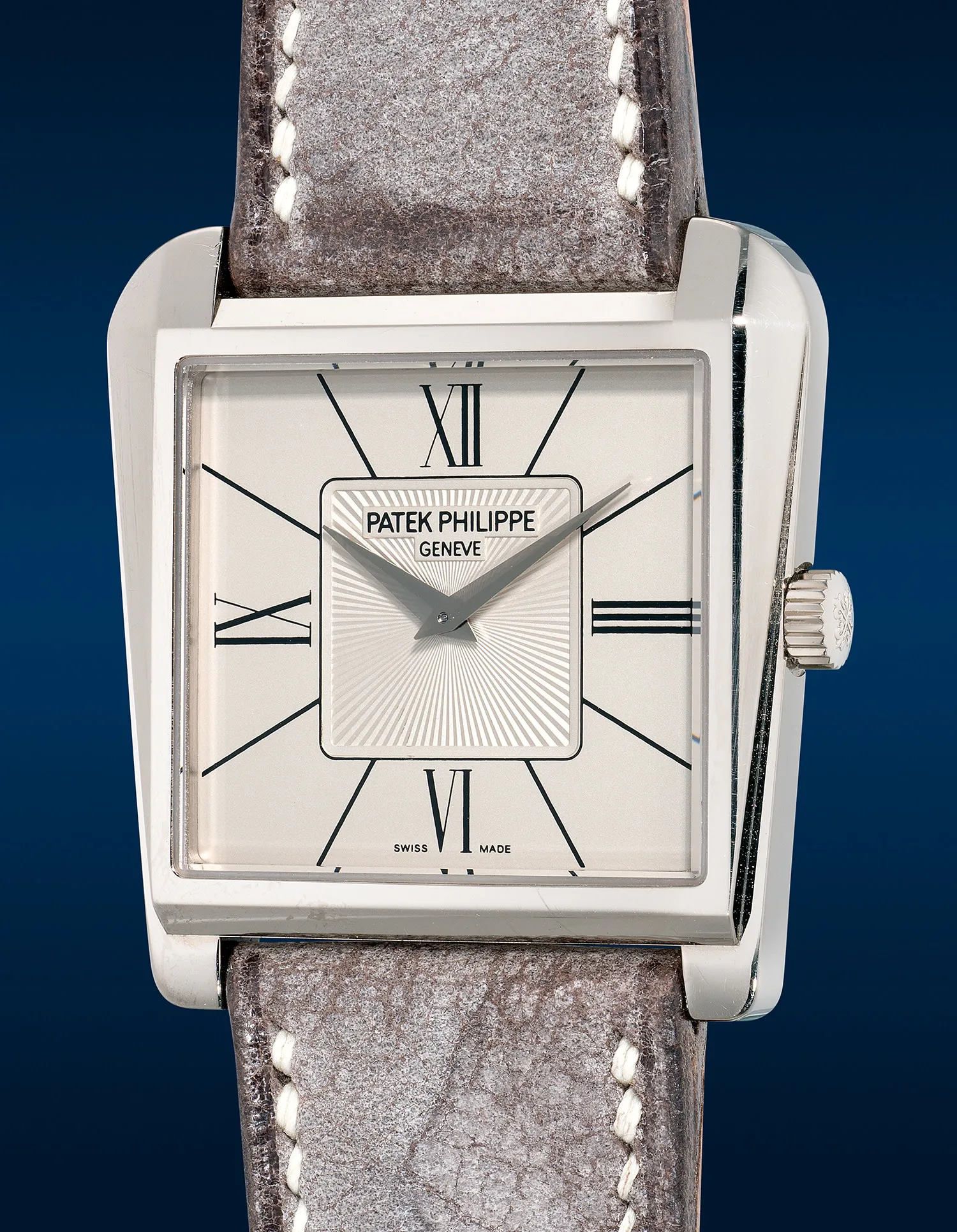 Patek Philippe Gondolo 5489G-001 27.5mm White gold Guilloché