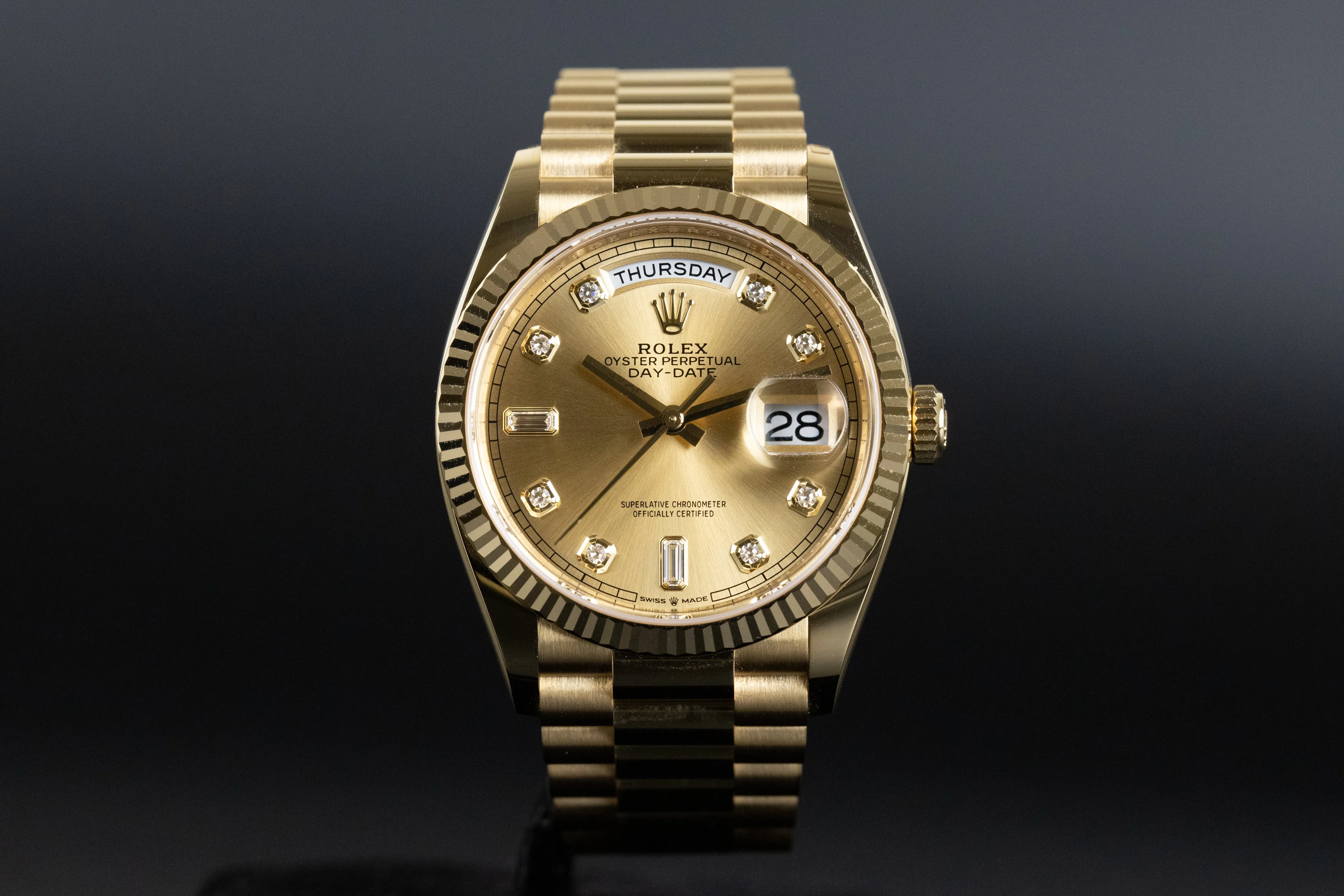 Rolex Day-Date 36 128238 36mm Yellow gold Champagne