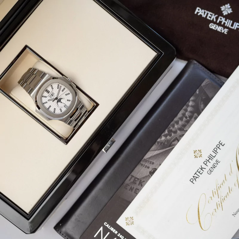 Patek Philippe Nautilus 5726/1A-010 40mm Stainless steel White 6