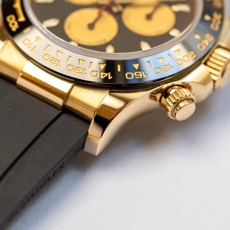 Rolex Daytona 116518LN 40mm Yellow gold Black and white 3