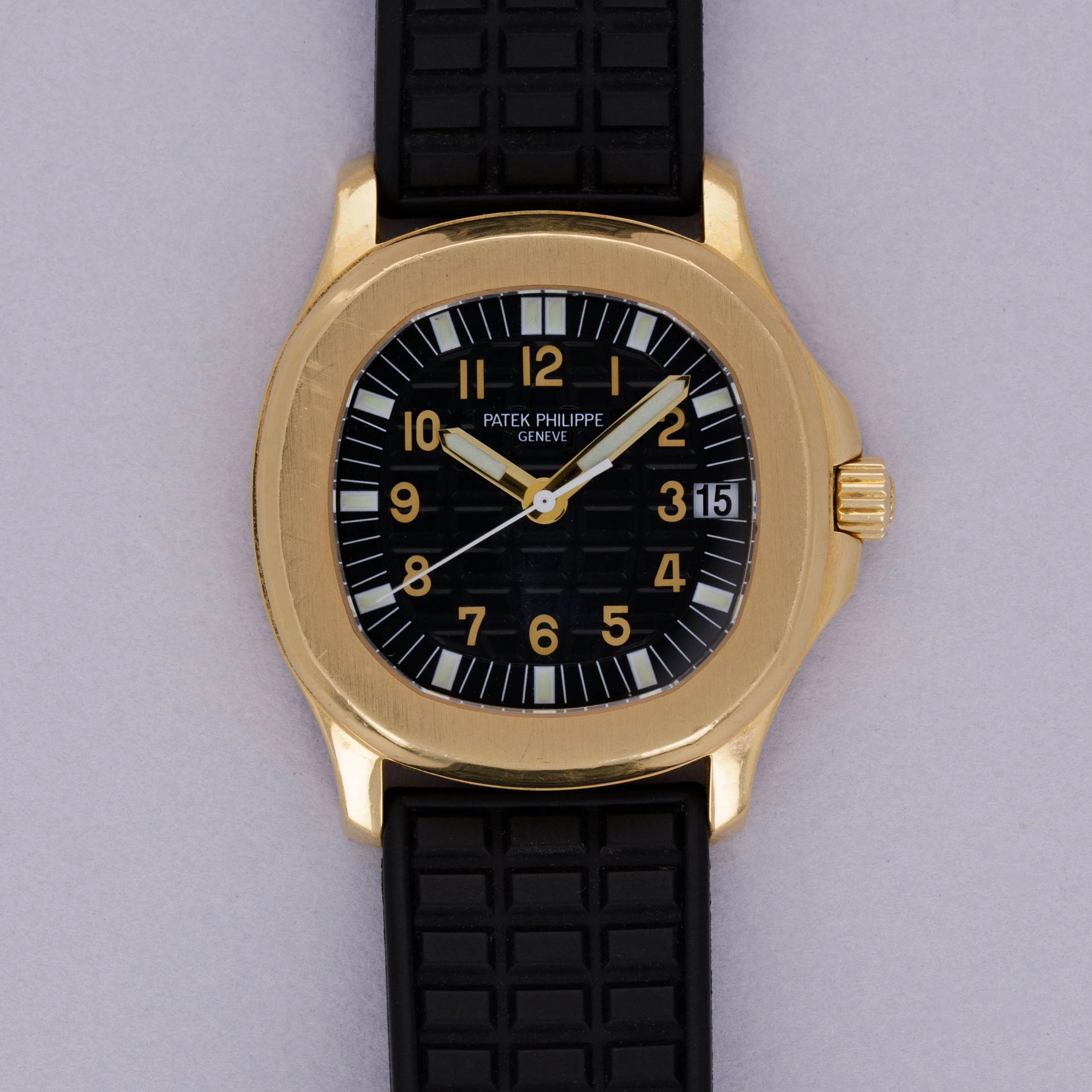 Patek Philippe Aquanaut 5066J-001 36mm Yellow gold Black