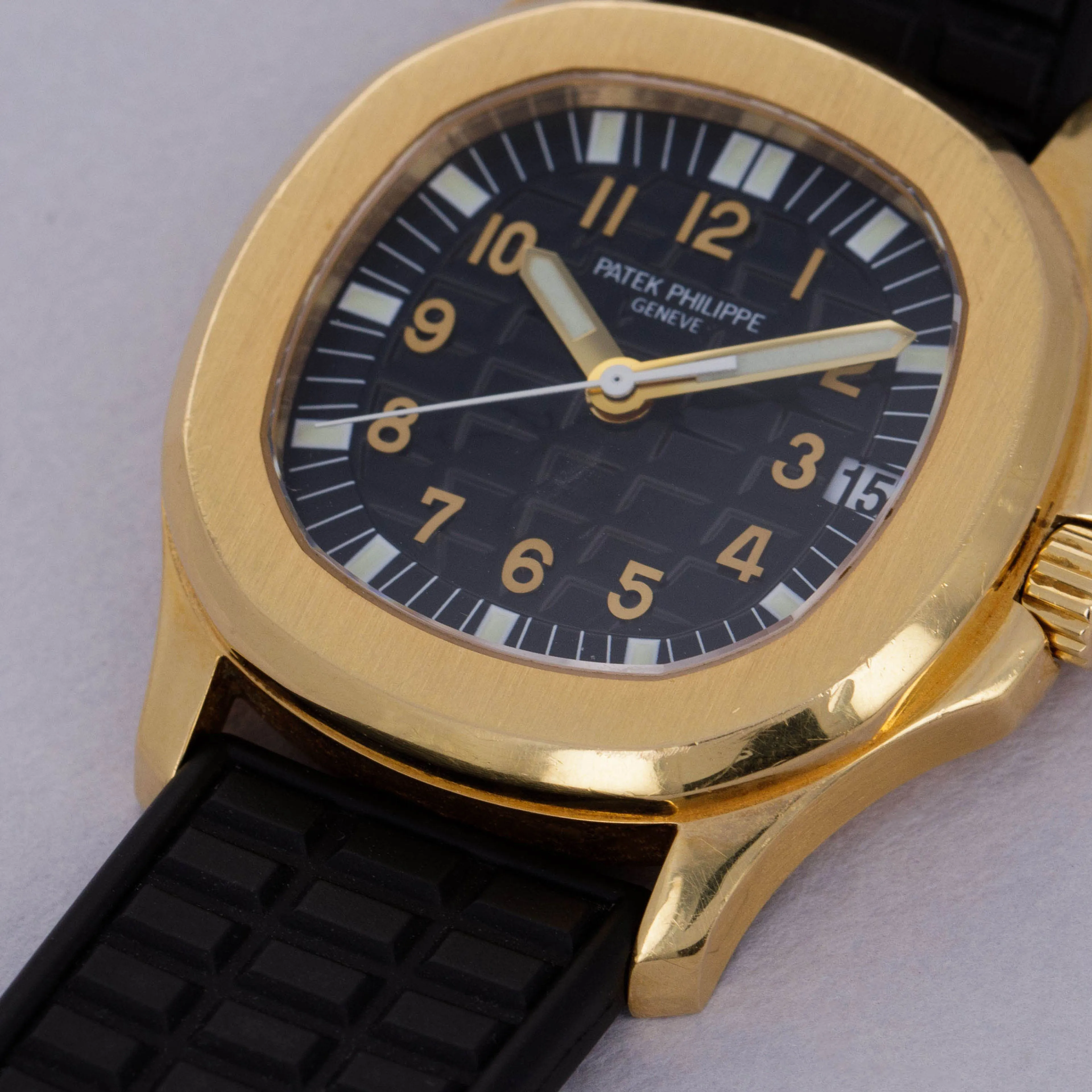 Patek Philippe Aquanaut 5066J-001 36mm Yellow gold Black 2