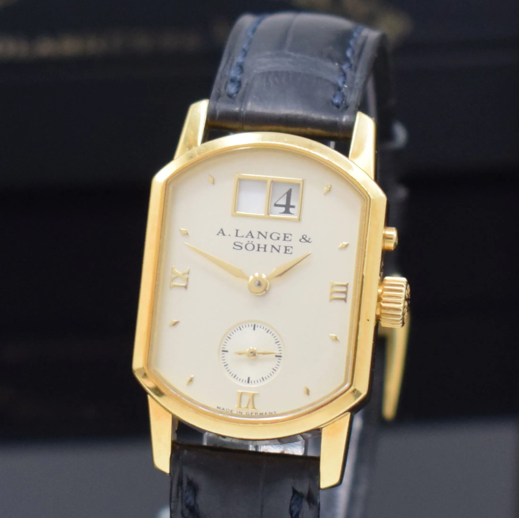 A. Lange & Söhne Arkade 103.021 22.5mm Yellow gold Champagne 1