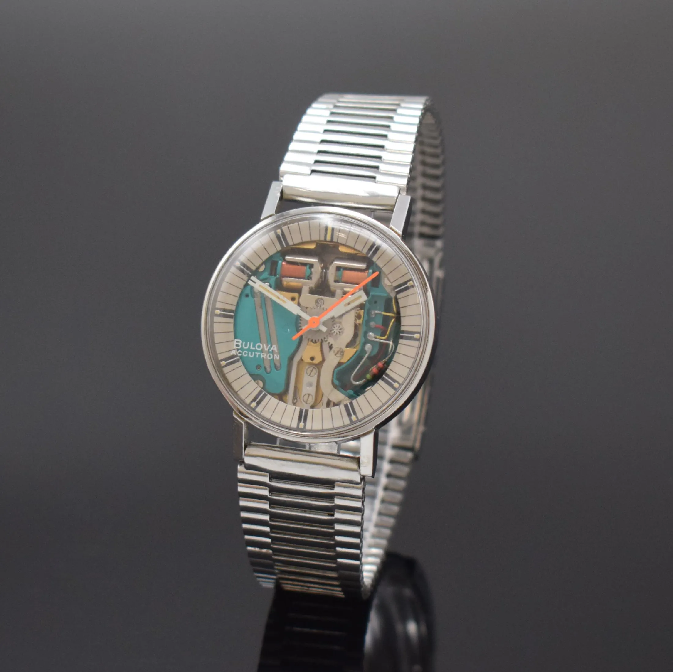 Bulova Accutron 36mm Stainless steel