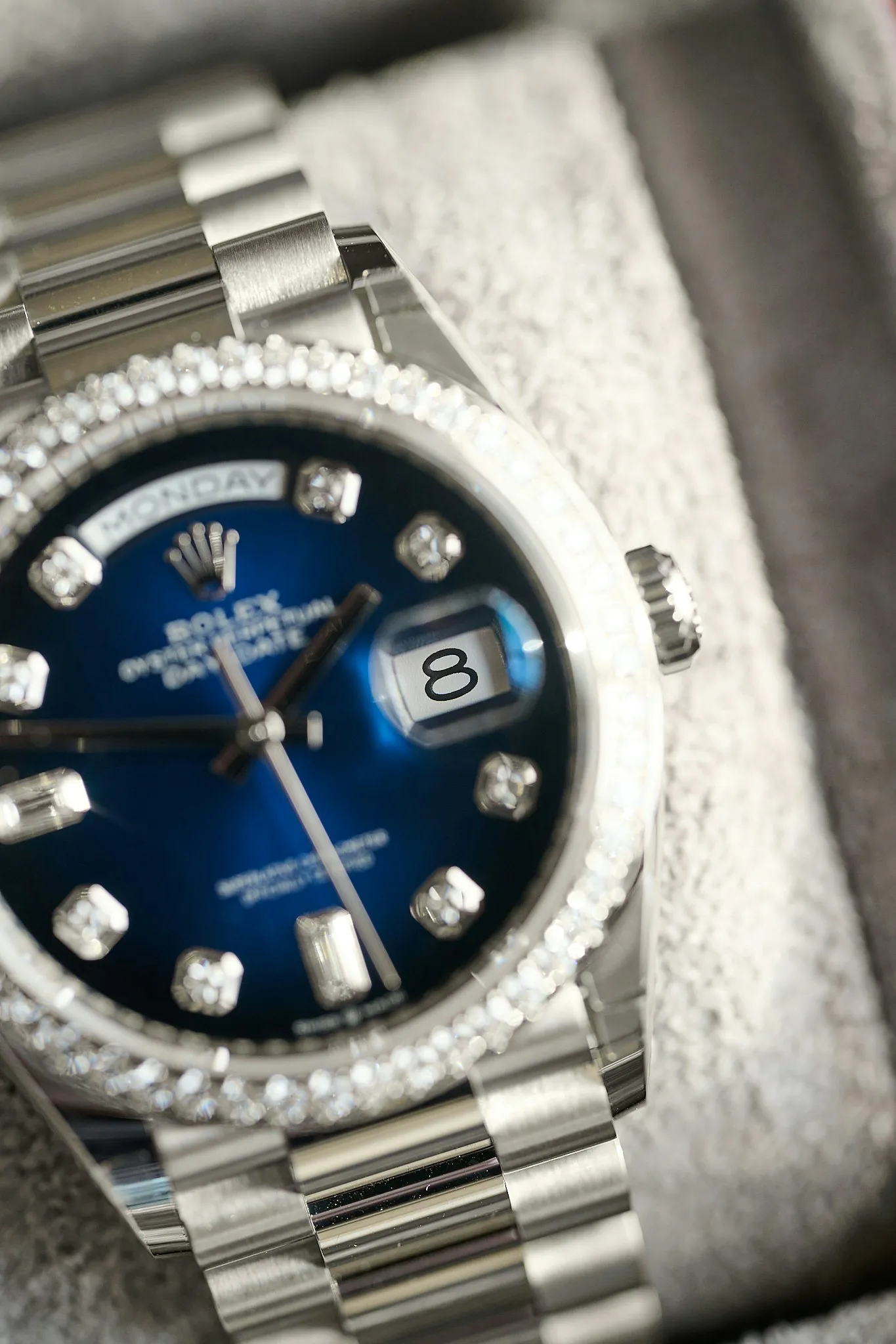 Rolex Day-Date 36 128349RBR 36mm White gold and Diamond Blue 8