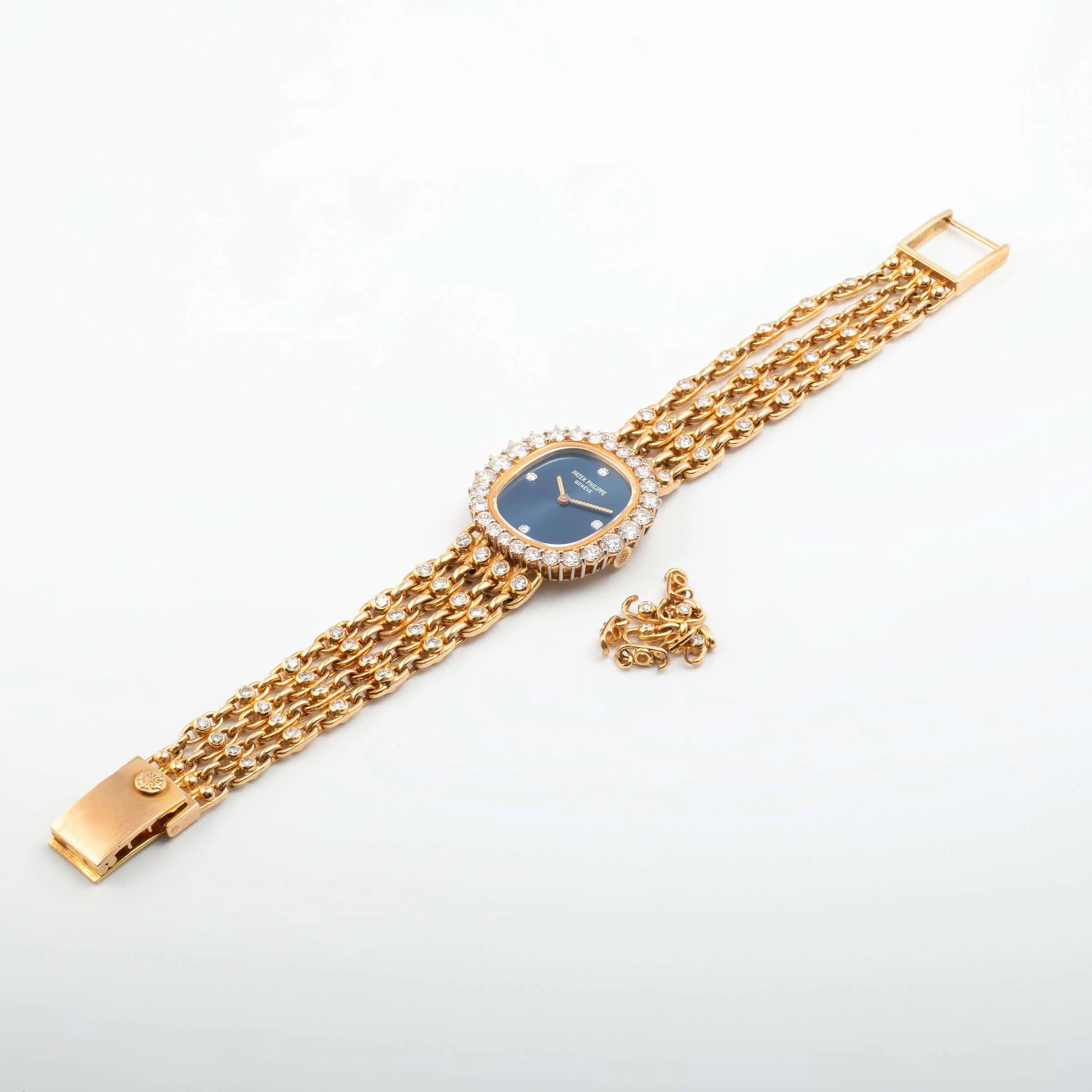 Patek Philippe Ellipse Lady 4137/908 24mm Yellow gold and Diamond Blue 6