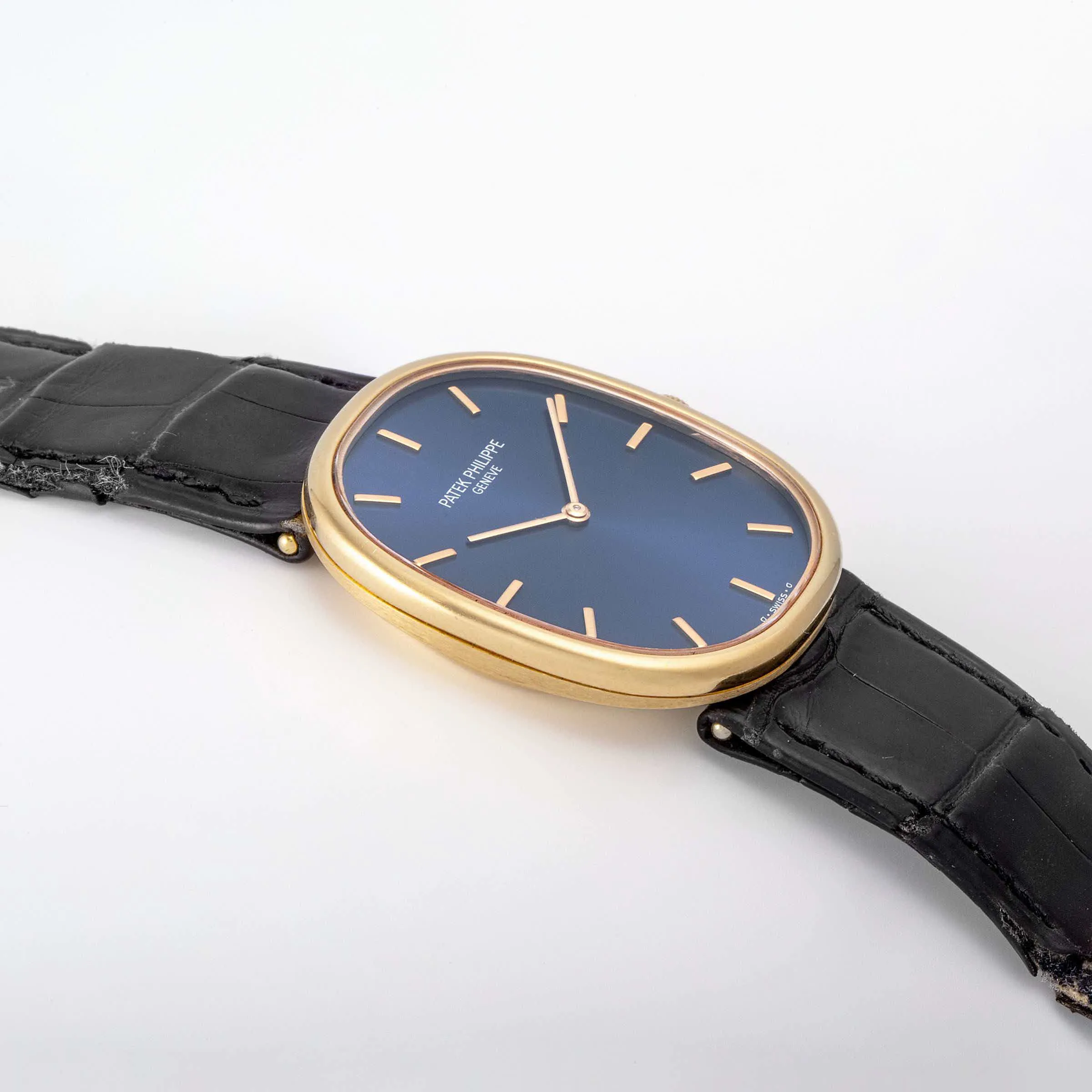 Patek Philippe Golden Ellipse 3848 27mm Yellow gold Blue 2