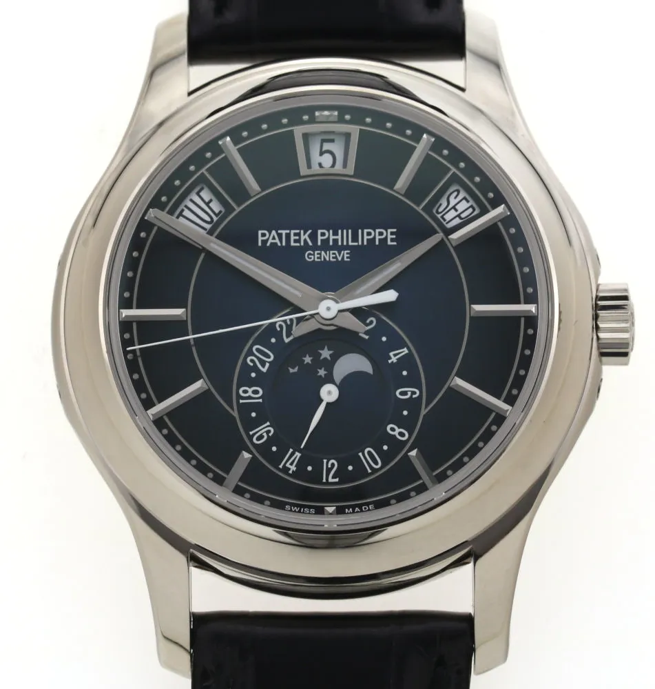 Patek Philippe Annual Calendar 5205G-013 40mm White gold Blue 1