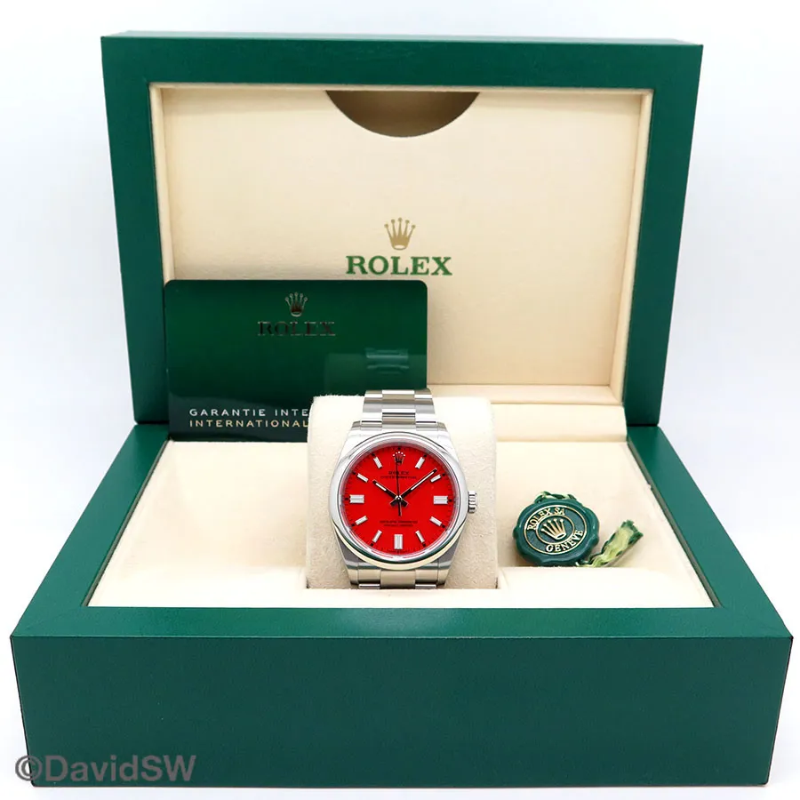 Rolex Oyster Perpetual 36 126000 36mm Stainless steel Red 1