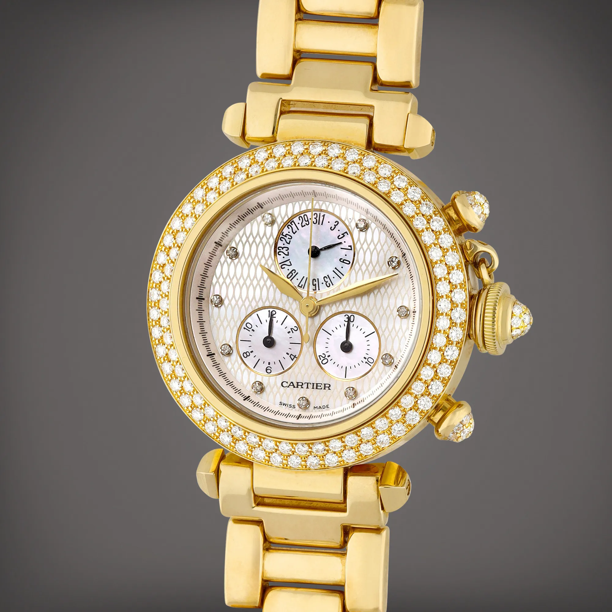 Cartier Pasha 1534 35mm Yellow gold and diamond-set Mother-of-pearl 1
