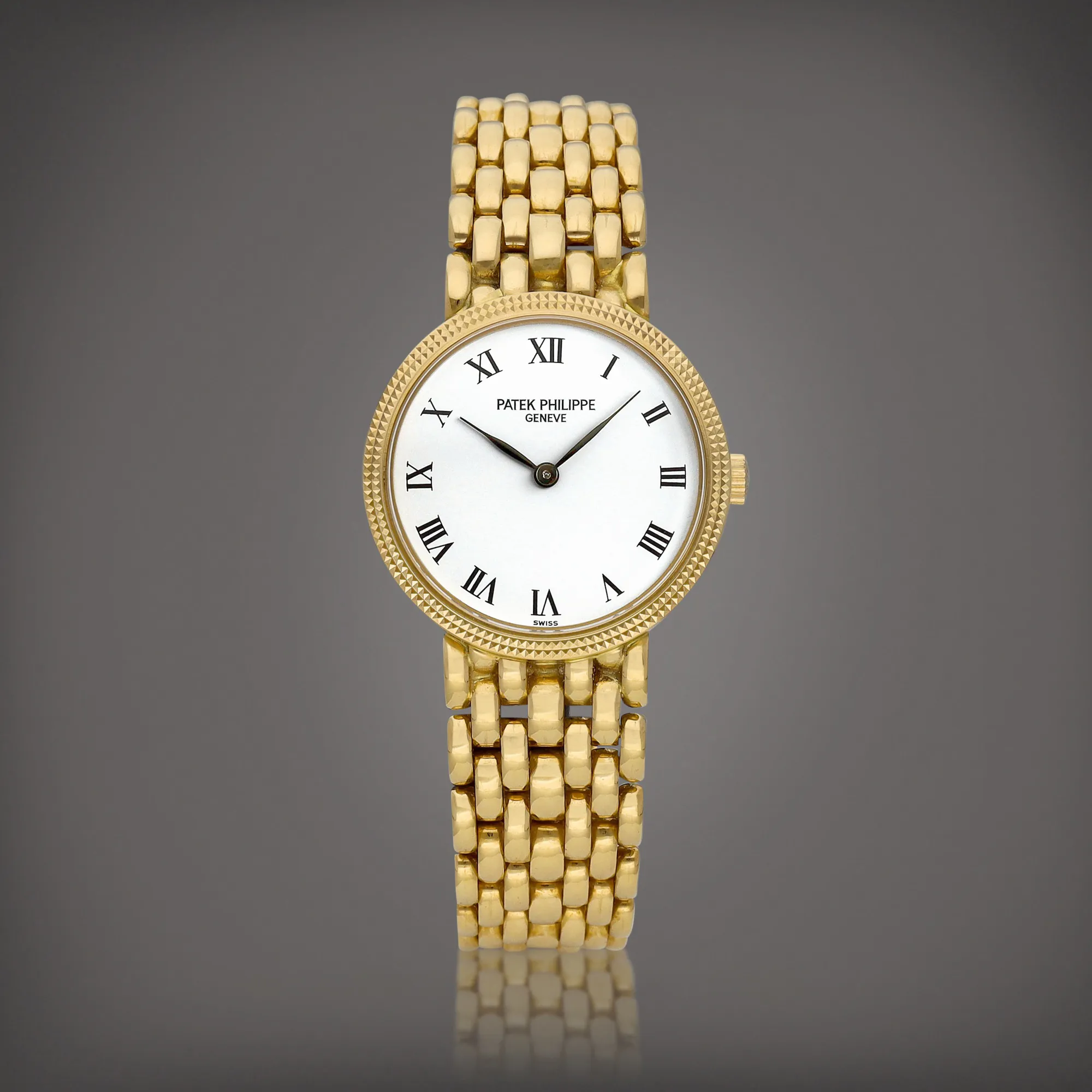 Patek Philippe Calatrava 4809 24.5mm Yellow gold White