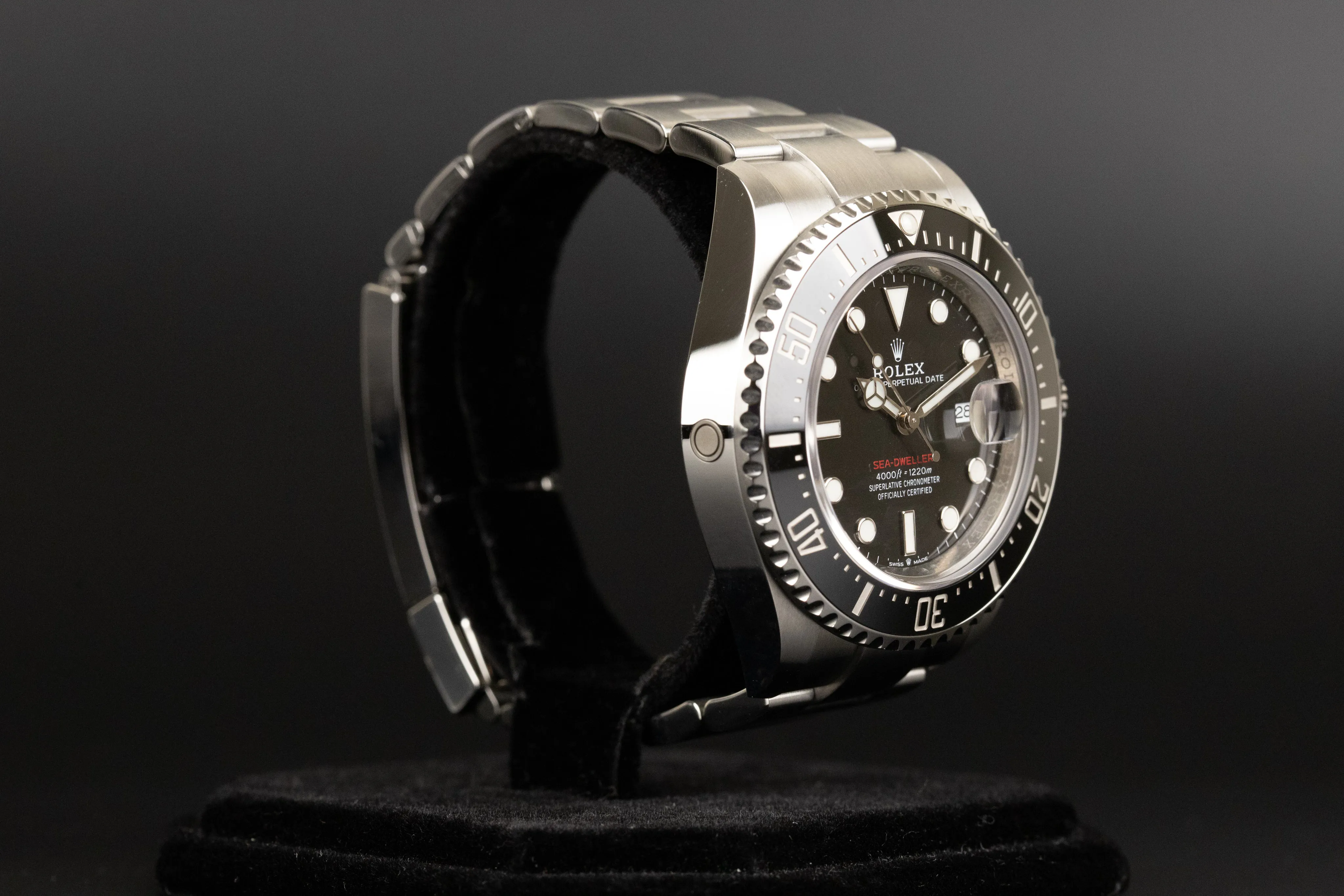 Rolex Sea-Dweller 126600 43mm Stainless steel Black Red Writing 2