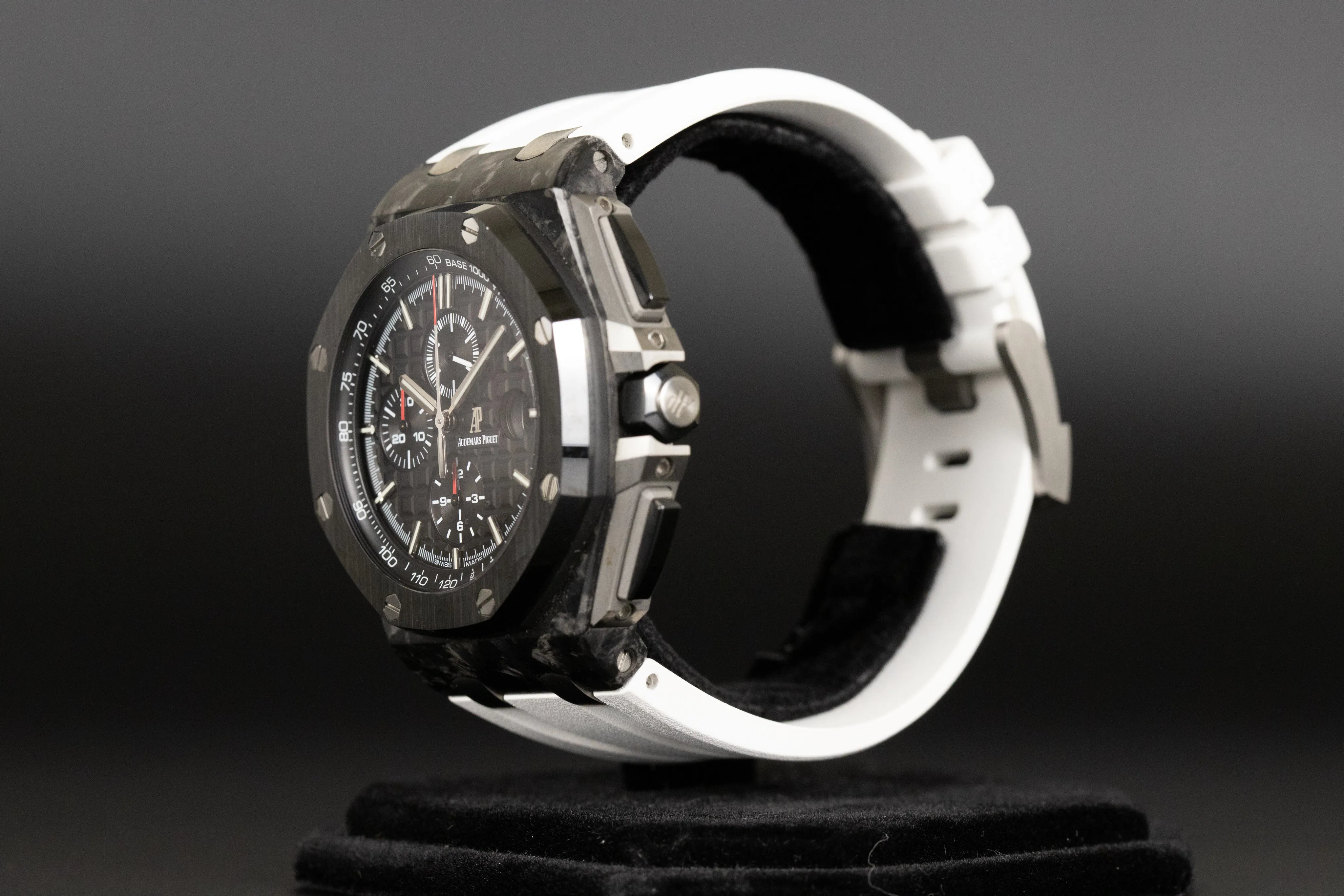 Audemars Piguet Royal Oak Offshore 26400AU 44mm Carbon fiber Black 1