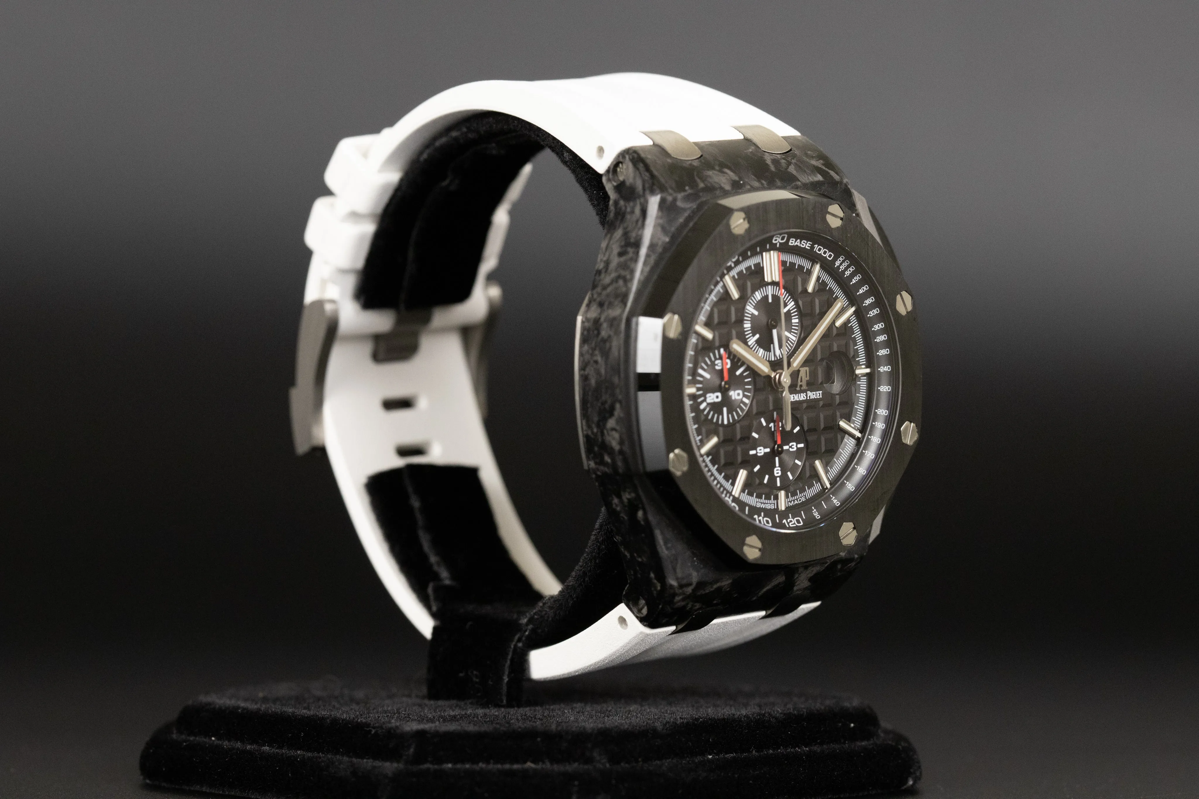 Audemars Piguet Royal Oak Offshore 26400AU 44mm Carbon fiber Black 2