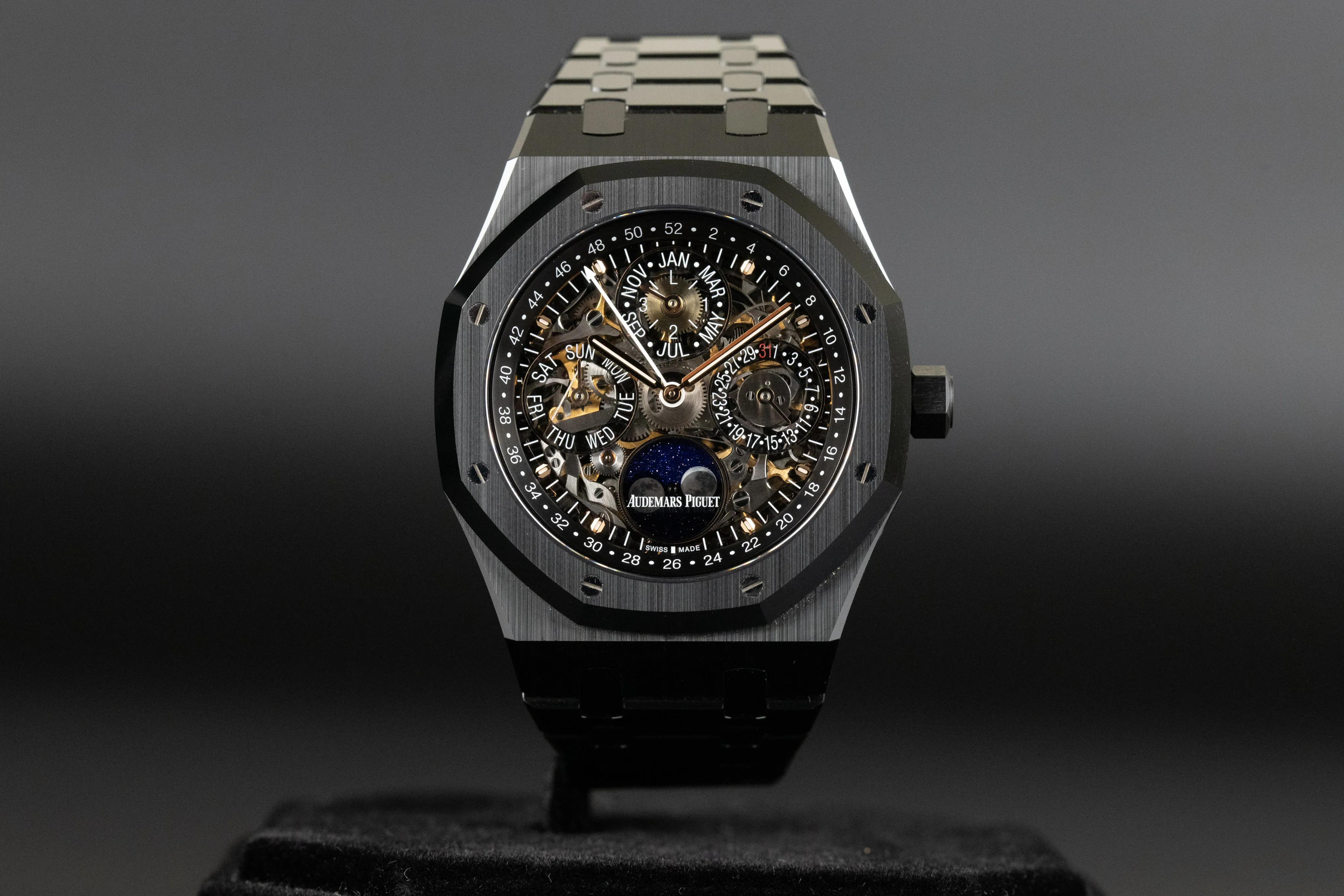 Audemars Piguet Royal Oak Perpetual Calendar 26579CE 41mm Black ceramic Black