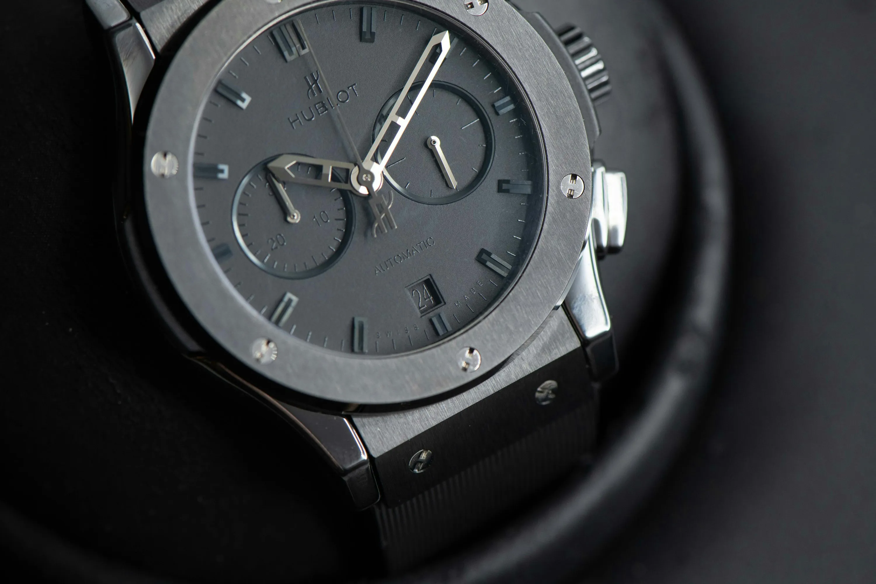 Hublot Classic Fusion Black Magic HU541.CM.1110.RX 42mm Ceramic Black 7