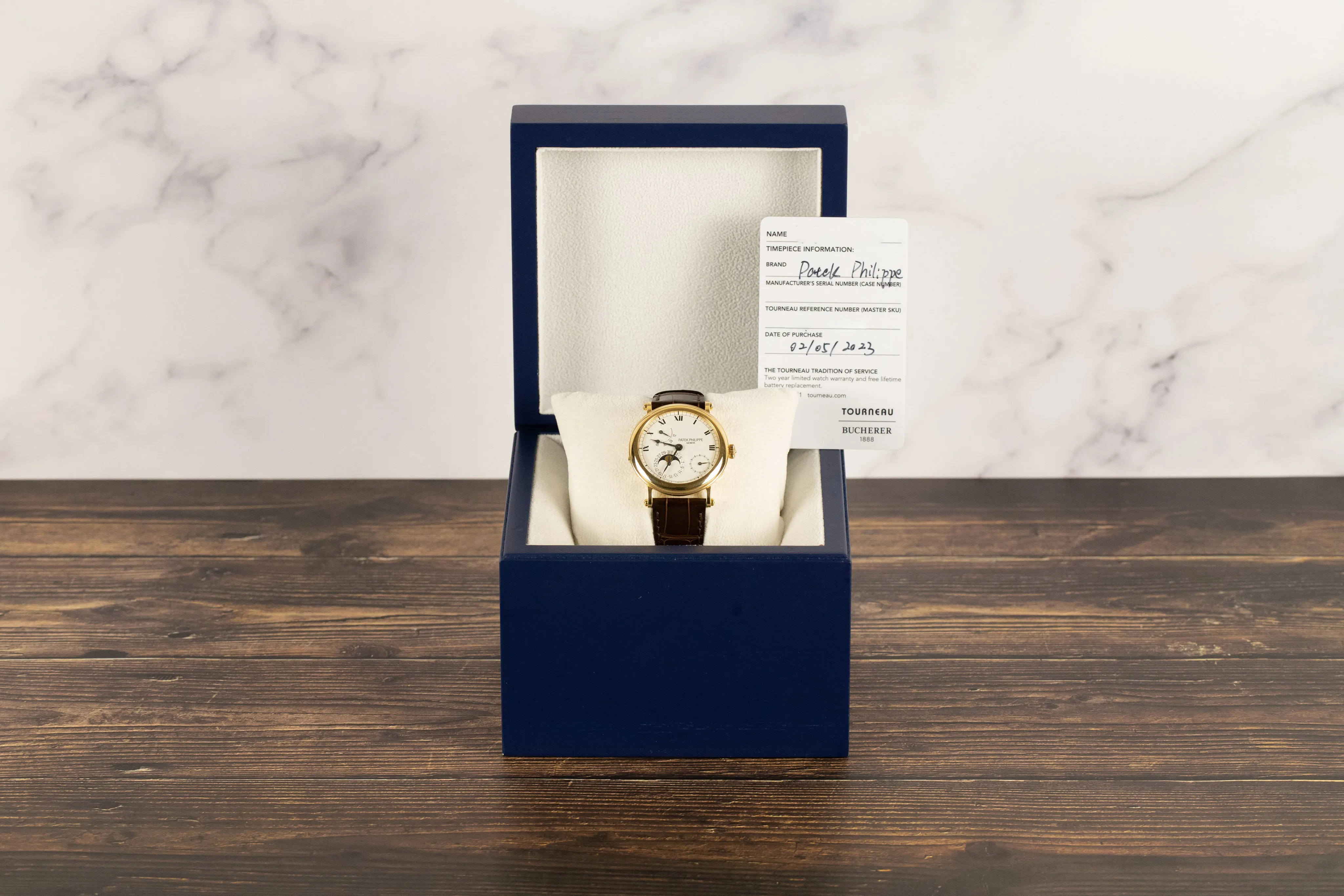 Patek Philippe Calatrava 5054J 36mm Yellow gold White 4