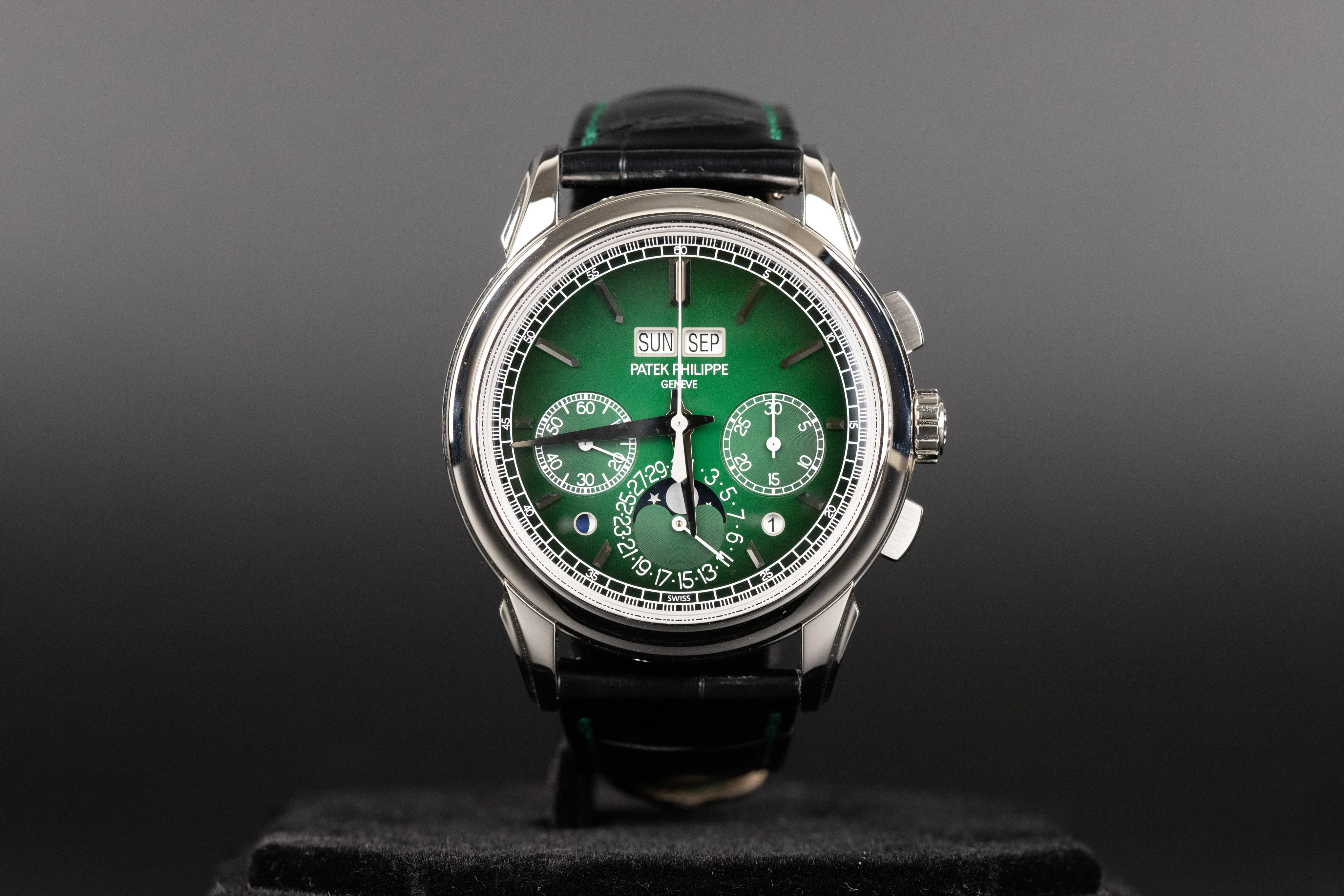 Patek Philippe Perpetual Calendar Chronograph 5270P 41mm Platinum Green